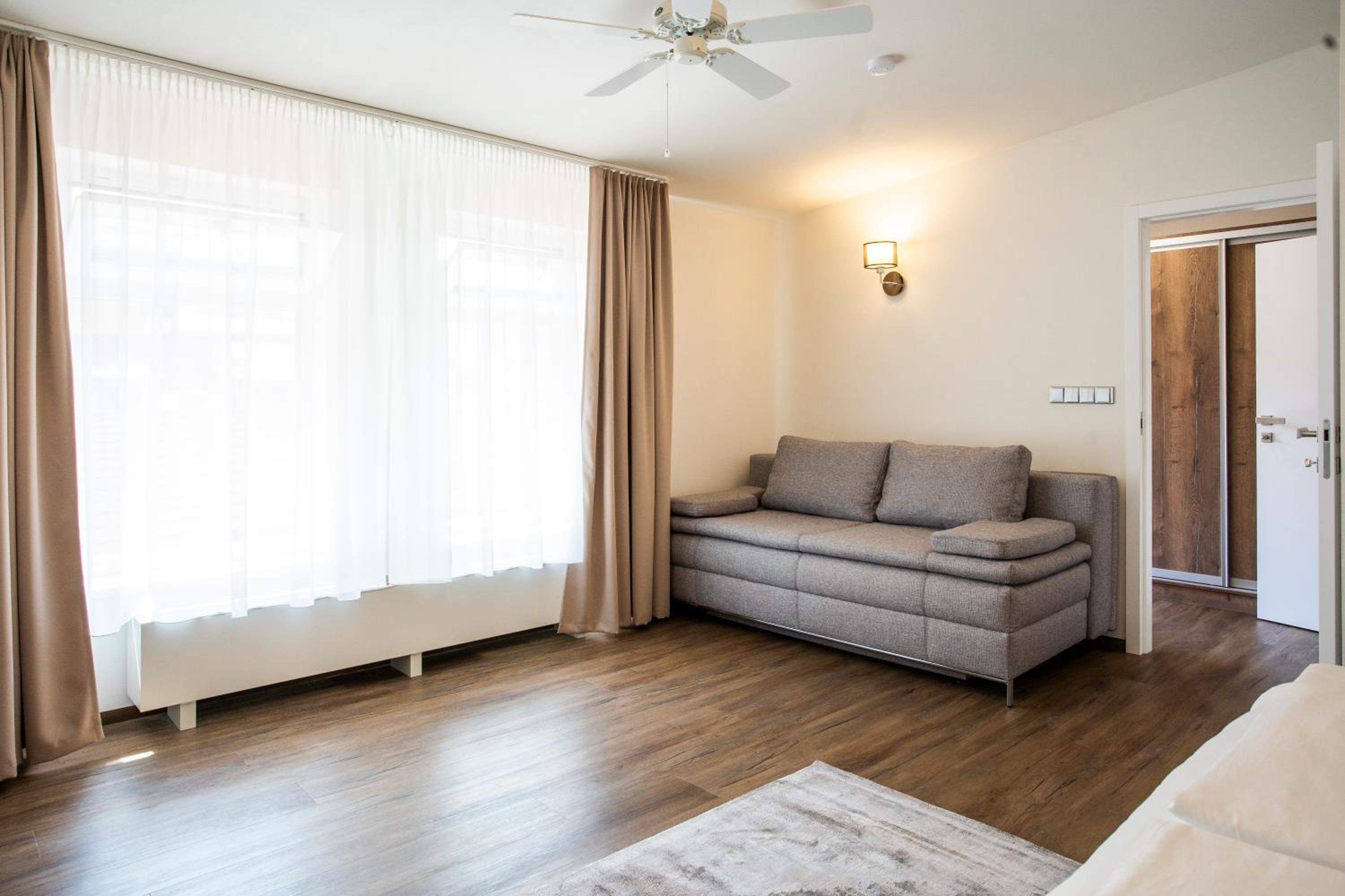 Deluxe Apartment - Photo 17