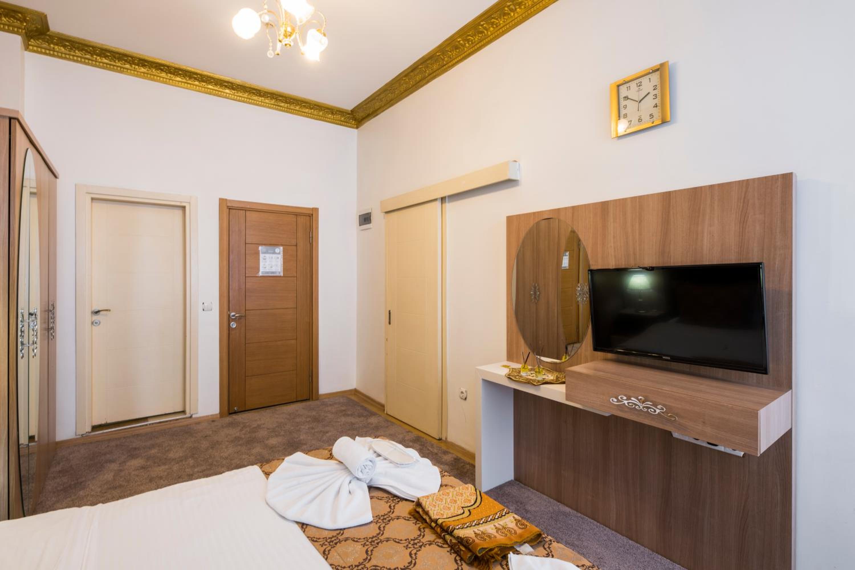 Superior Triple Room photo 3
