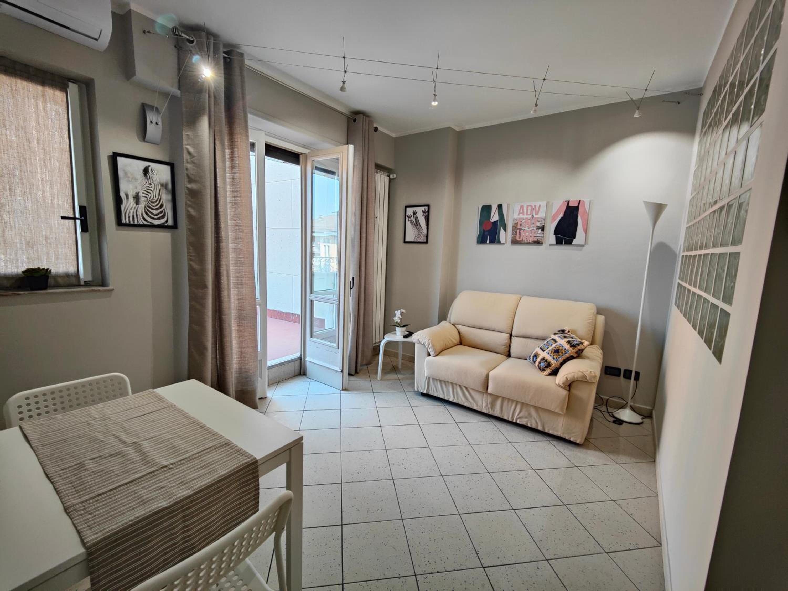 One-Bedroom Apartment