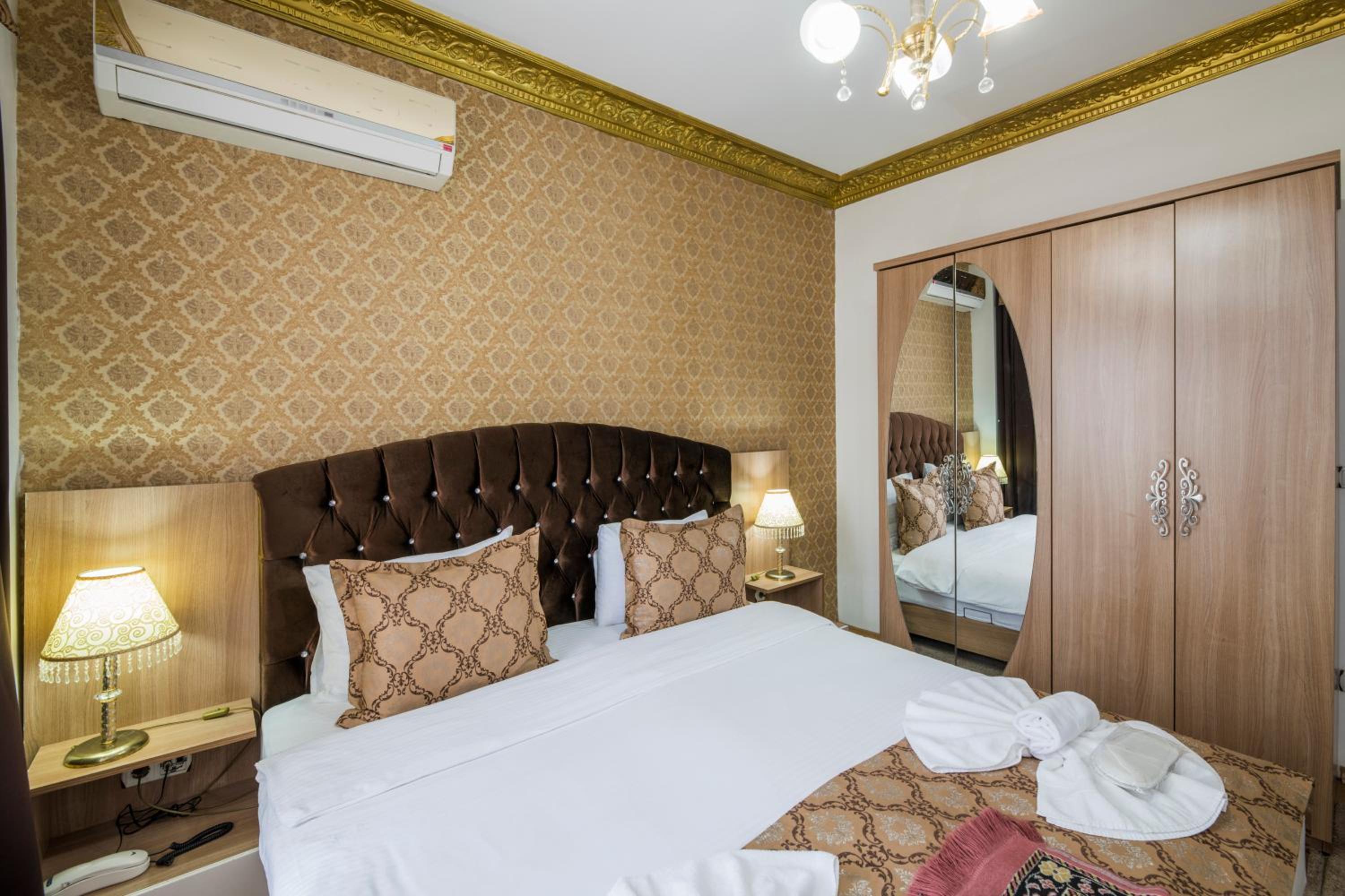Deluxe Double Room photo 3