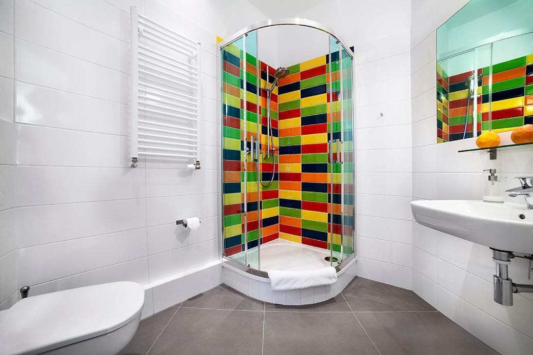 Deluxe One Bedroom Apartment - Double Bed photo 2