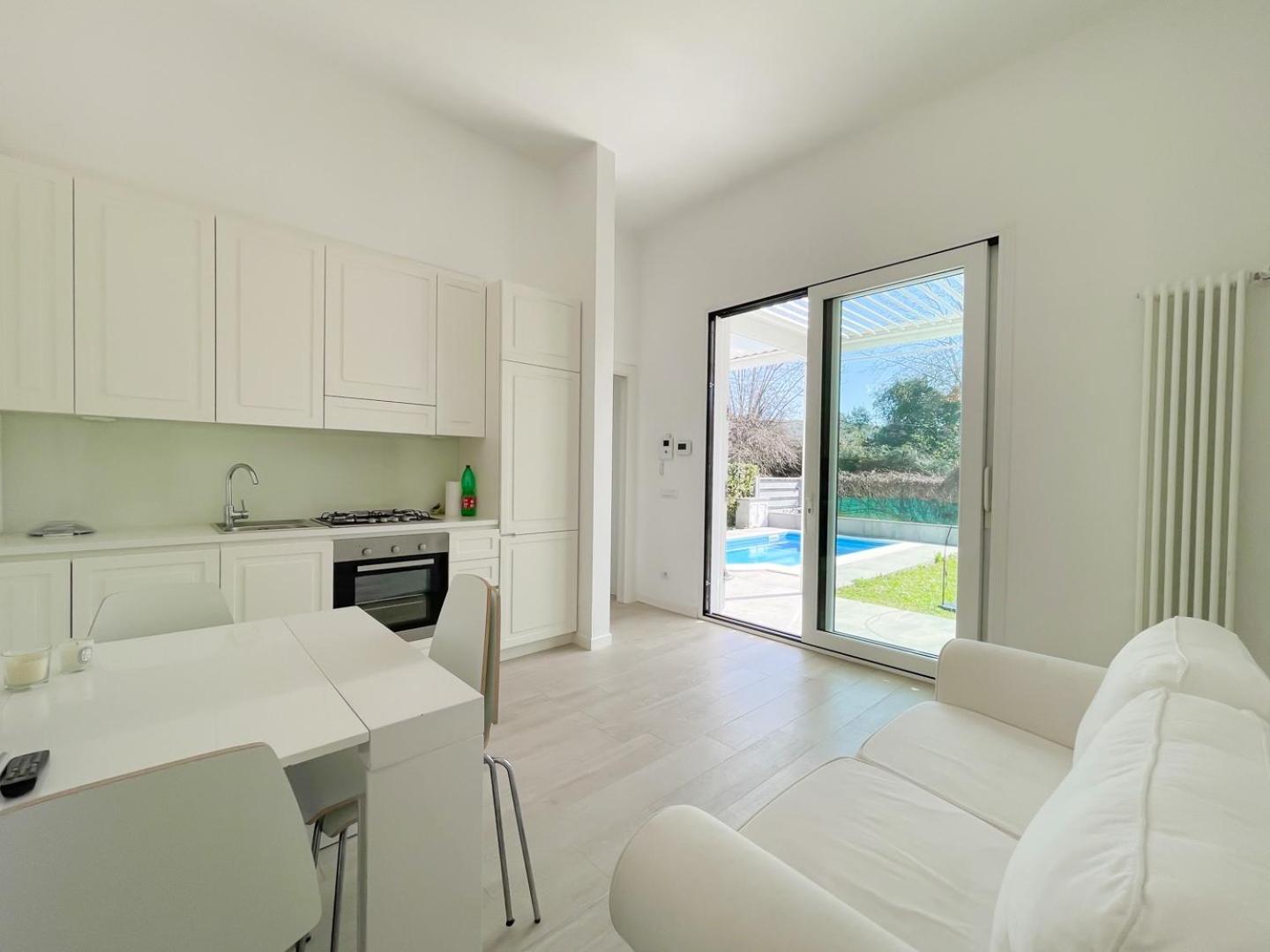 Two-Bedroom House photo 2
