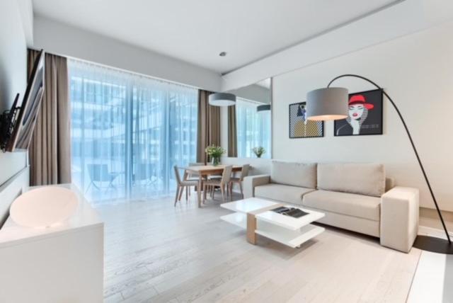 One-Bedroom Apartment B012 with exit to patio photo 1