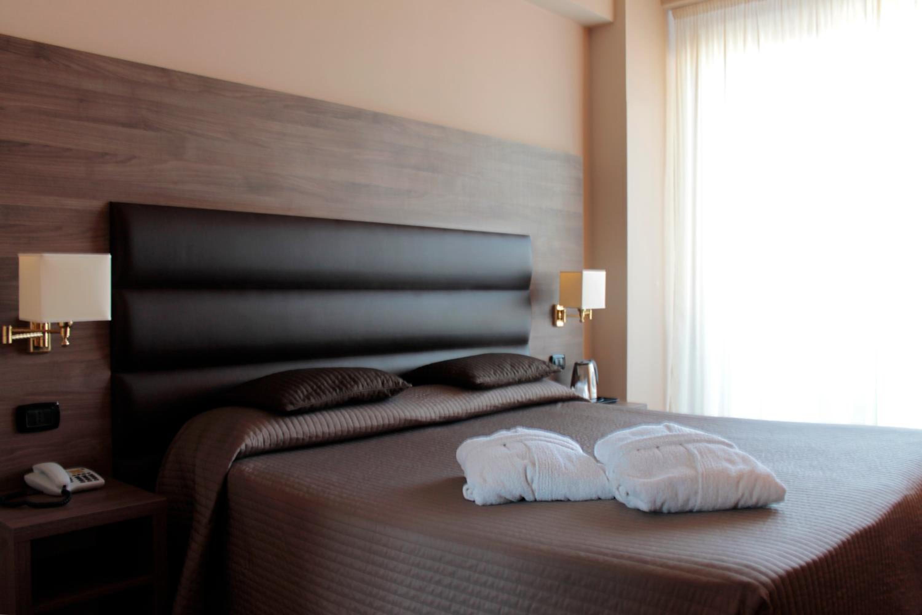 Superior Double or Twin Room with Garden View and Spa Access - Photo 4