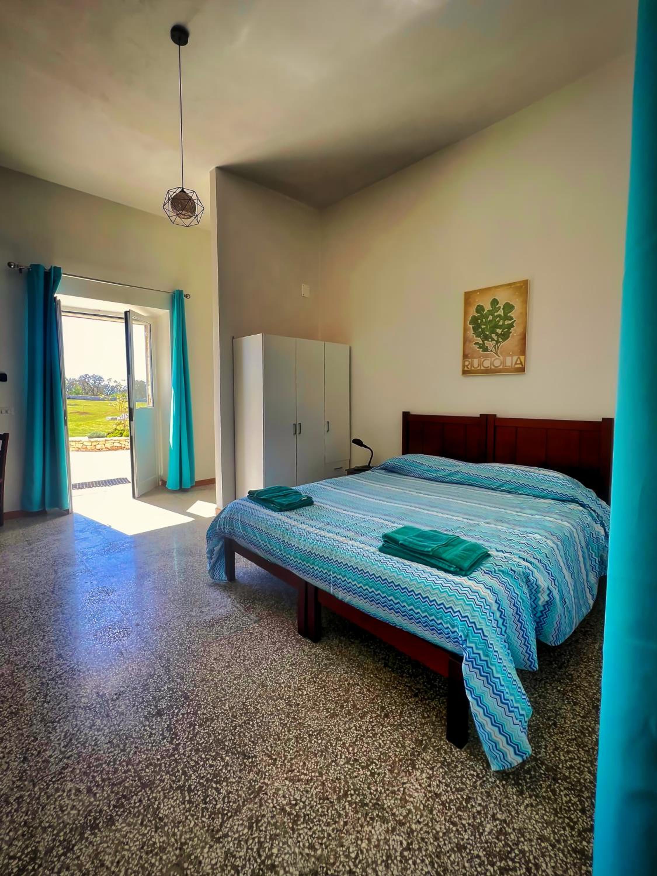 One-Bedroom House photo 1