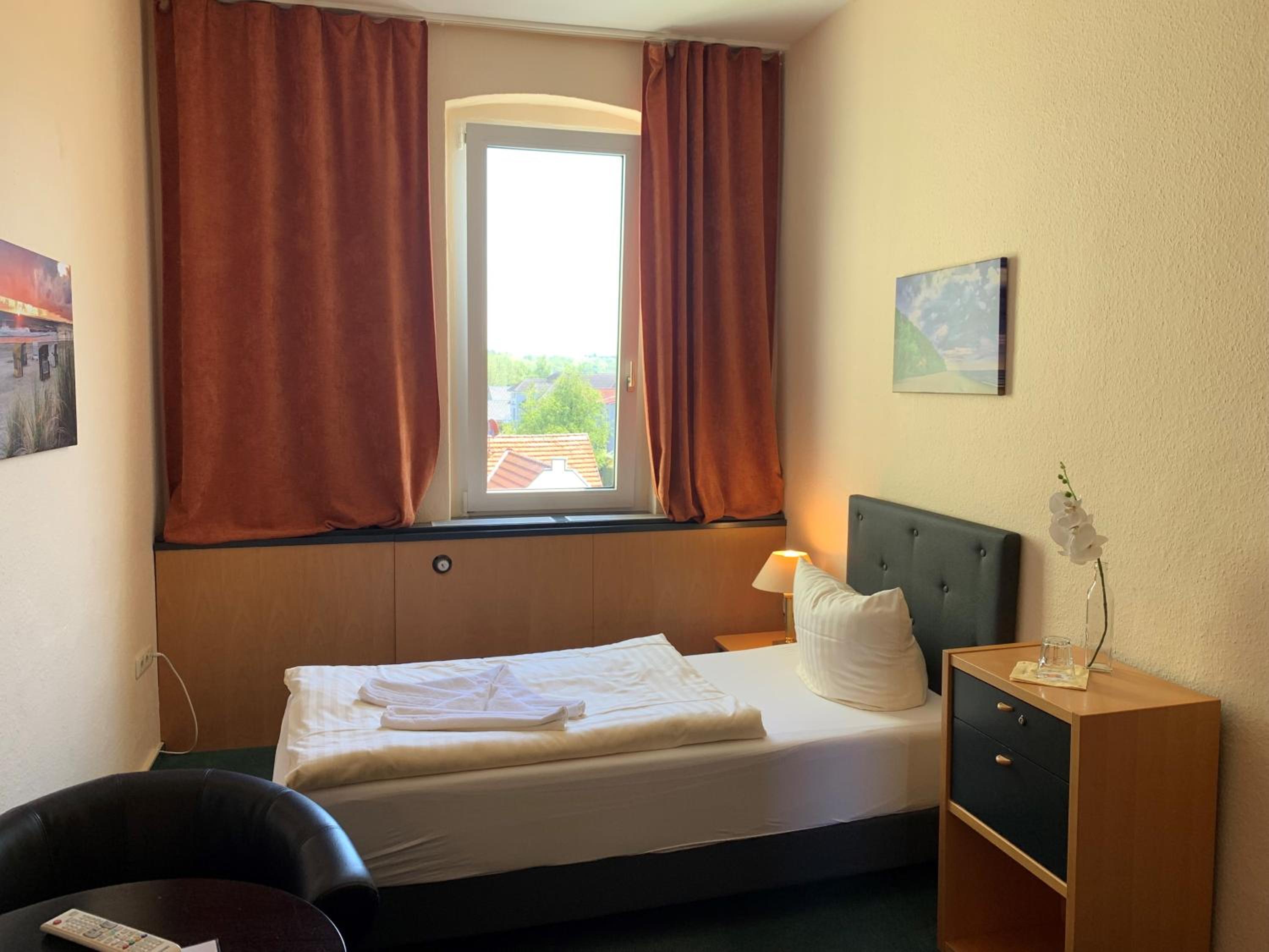 Single Room photo 2
