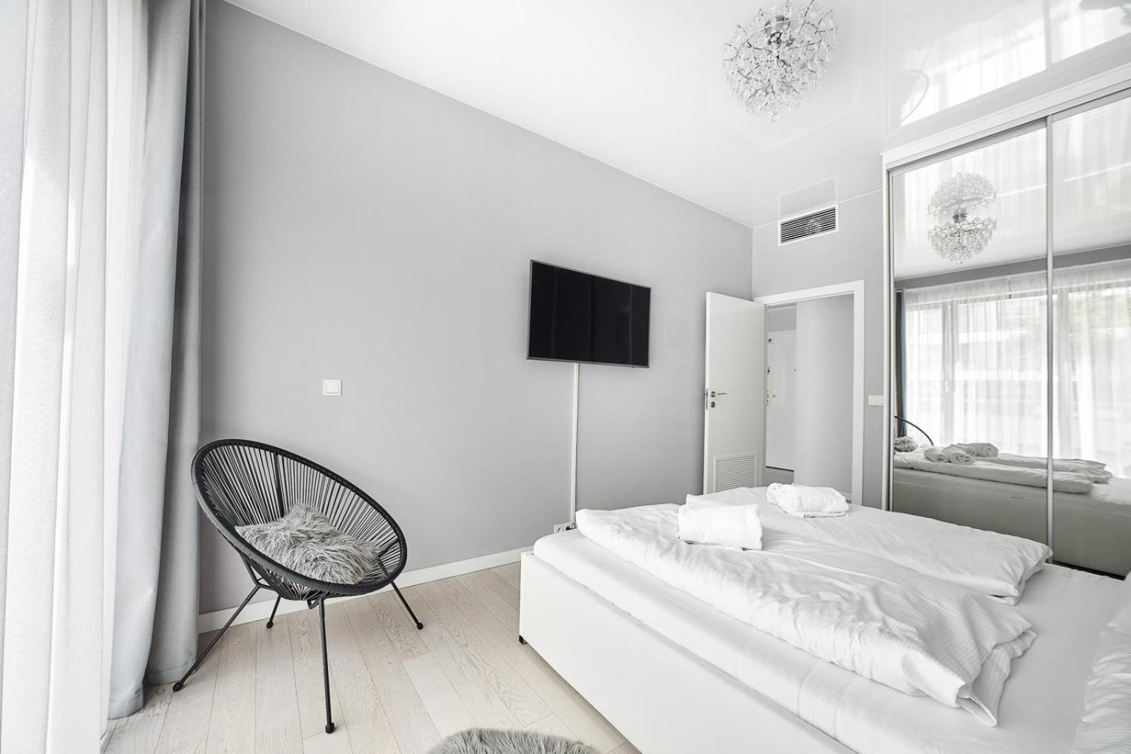 One-Bedroom Apartment B121 photo 2