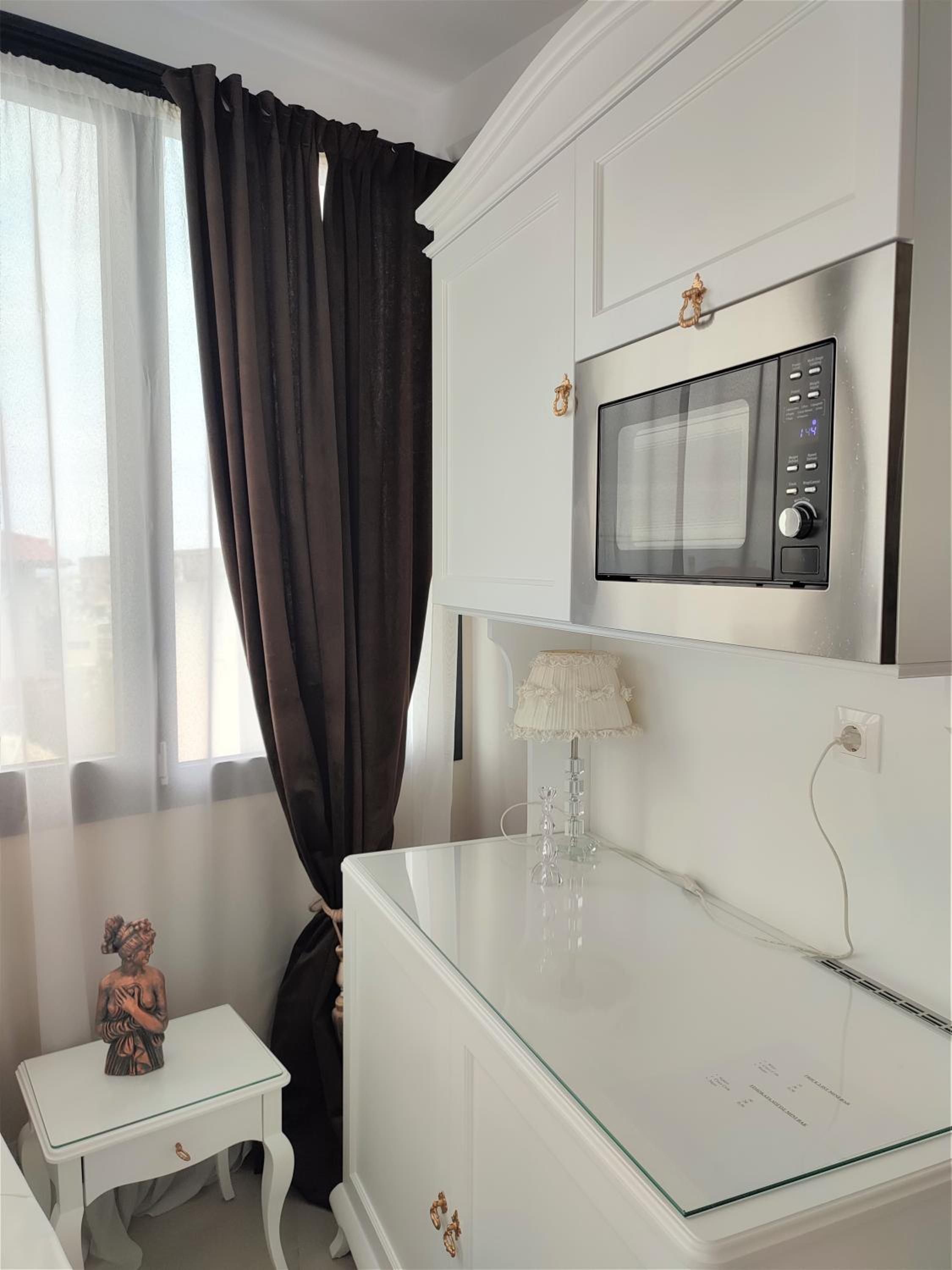 Deluxe Double Room with Balcony and Sea View - Photo 22