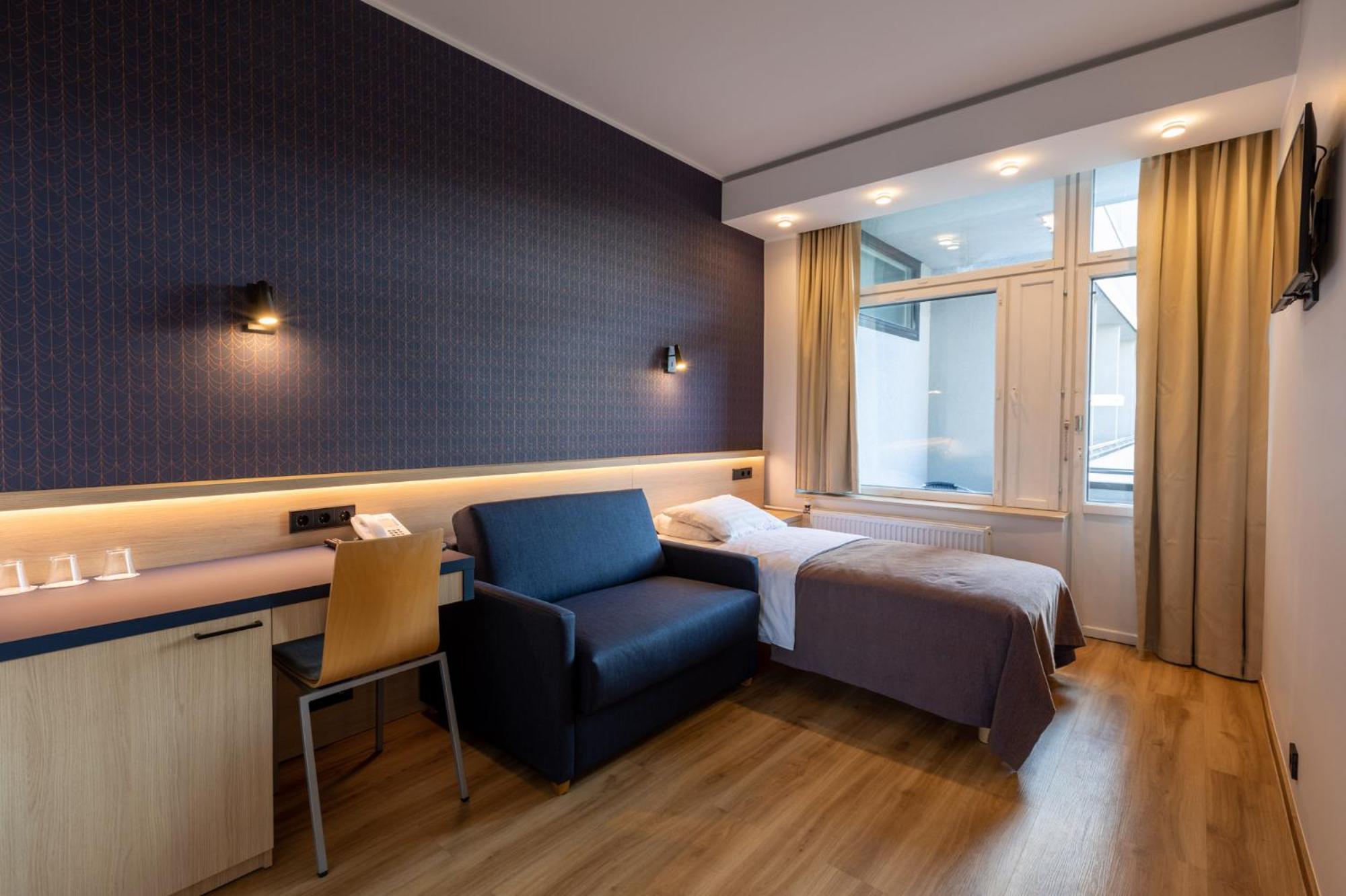 Standard Triple Room photo 2