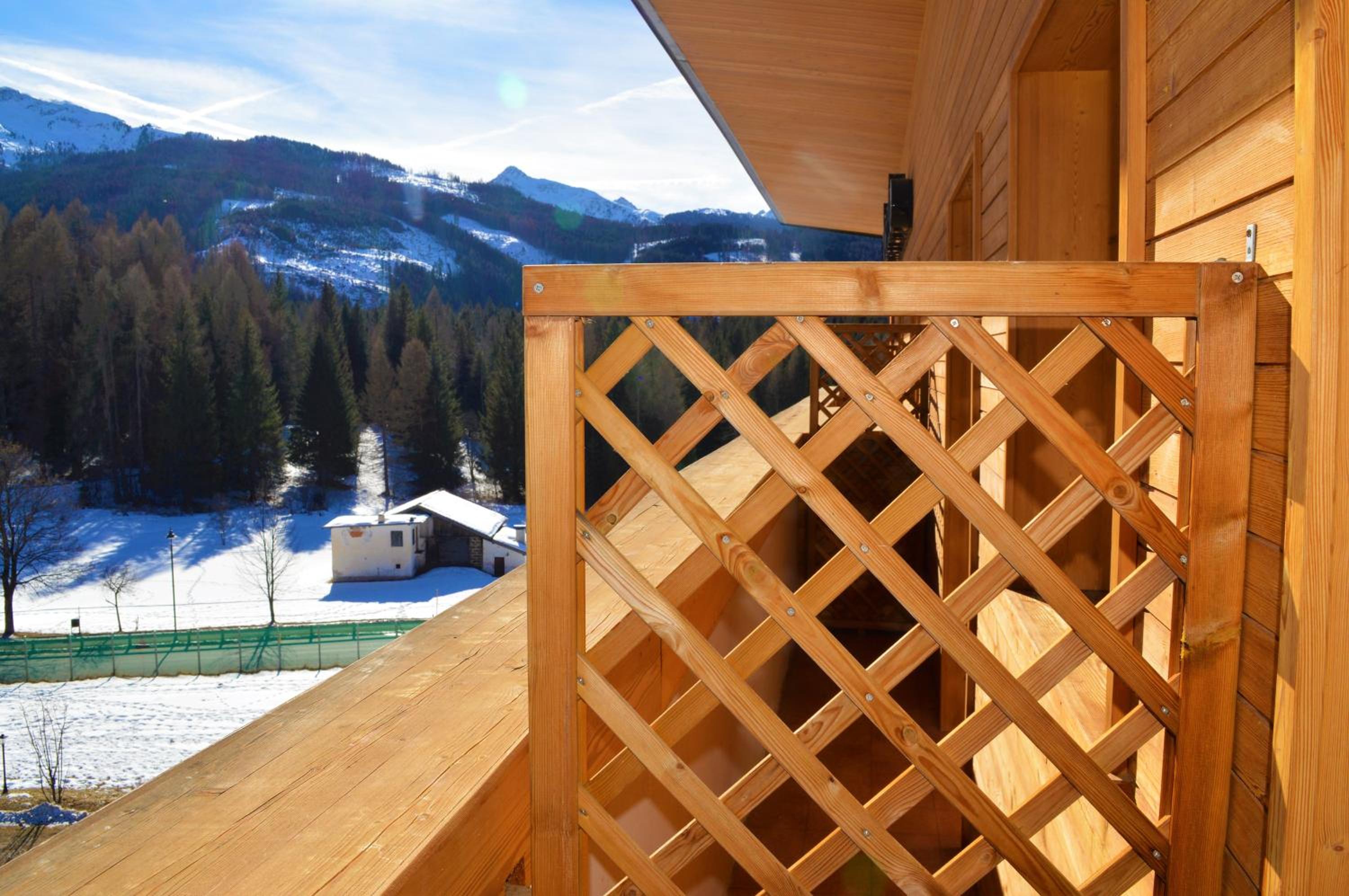 Superior Double or Twin Room with Mountain View photo 2
