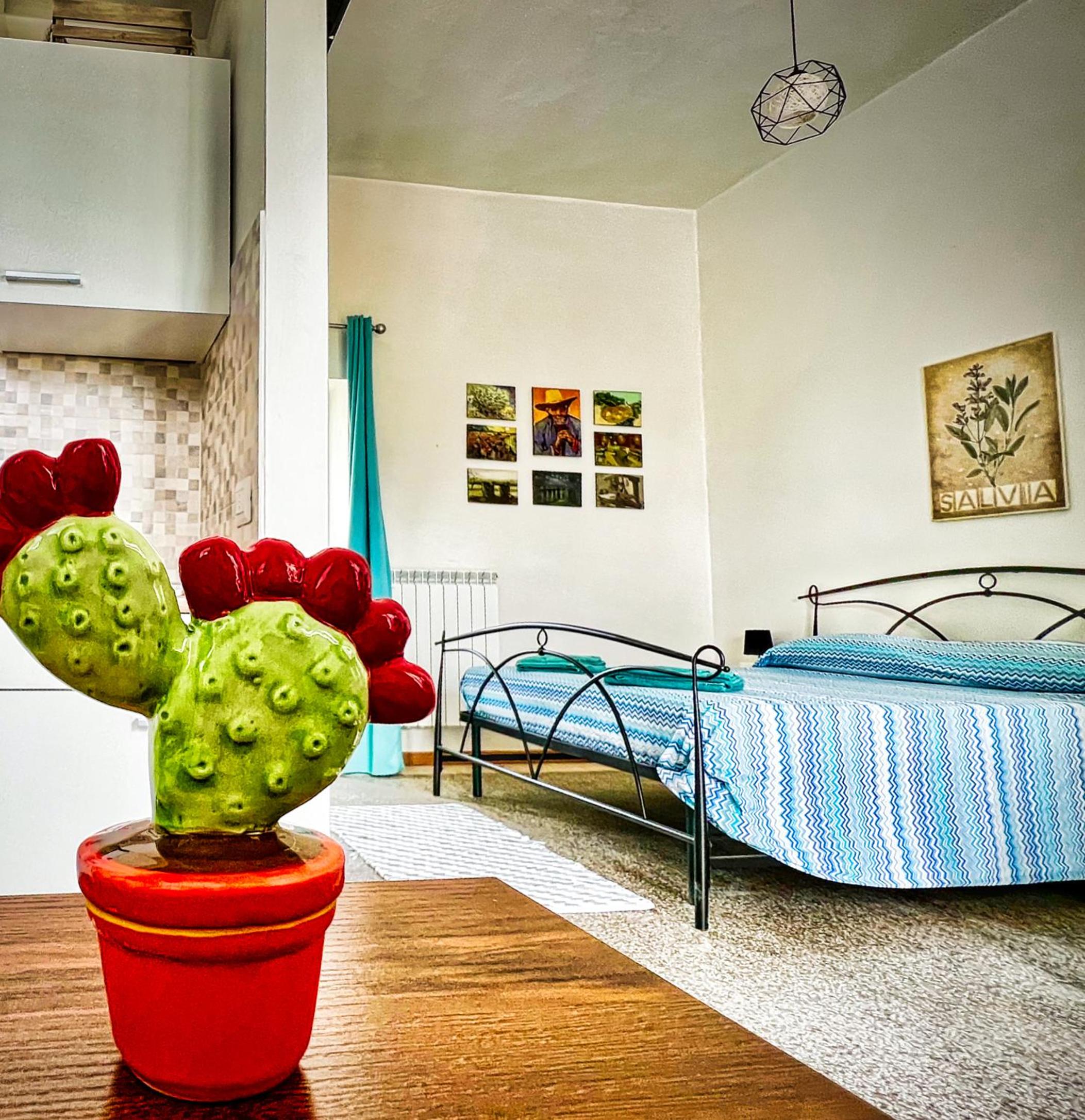 One-Bedroom House photo 1