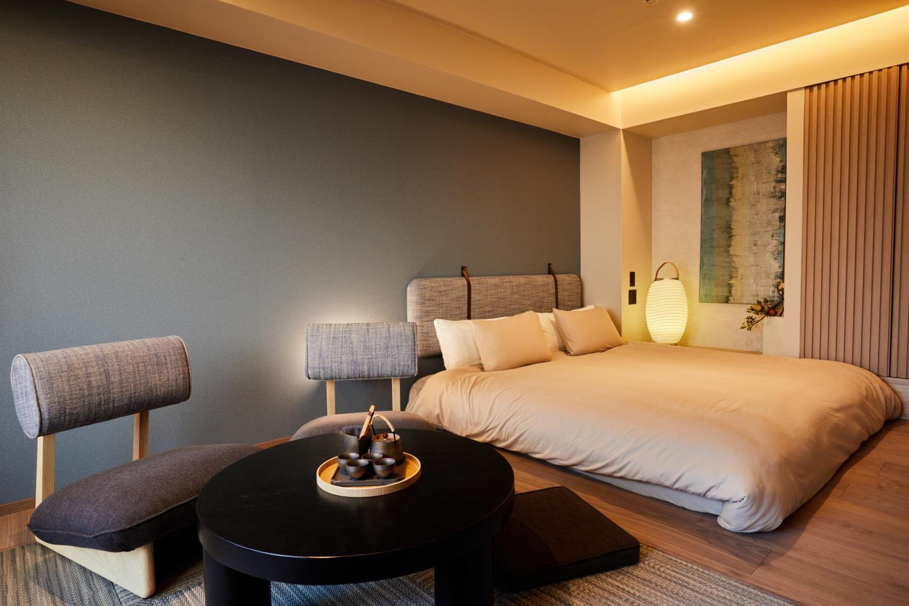 Apartment 301 photo 3