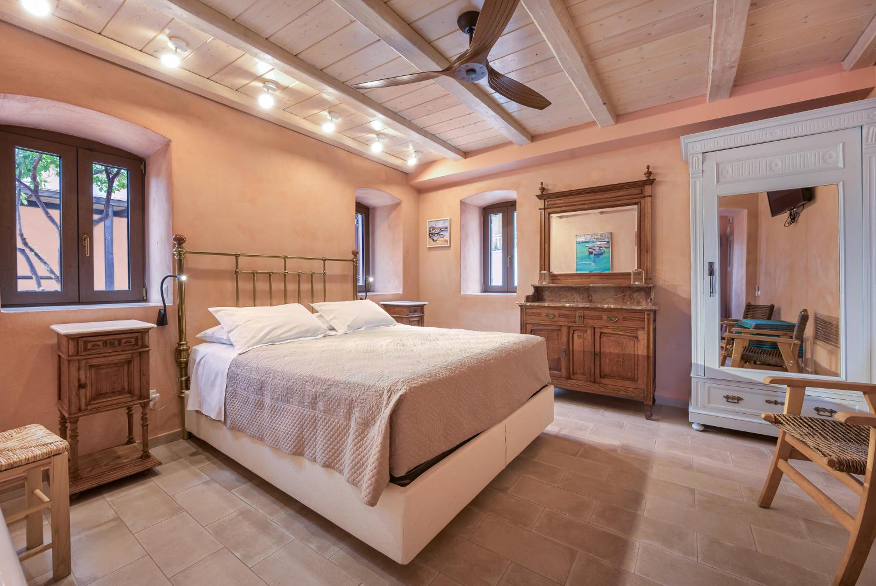 Suite with Garden View
