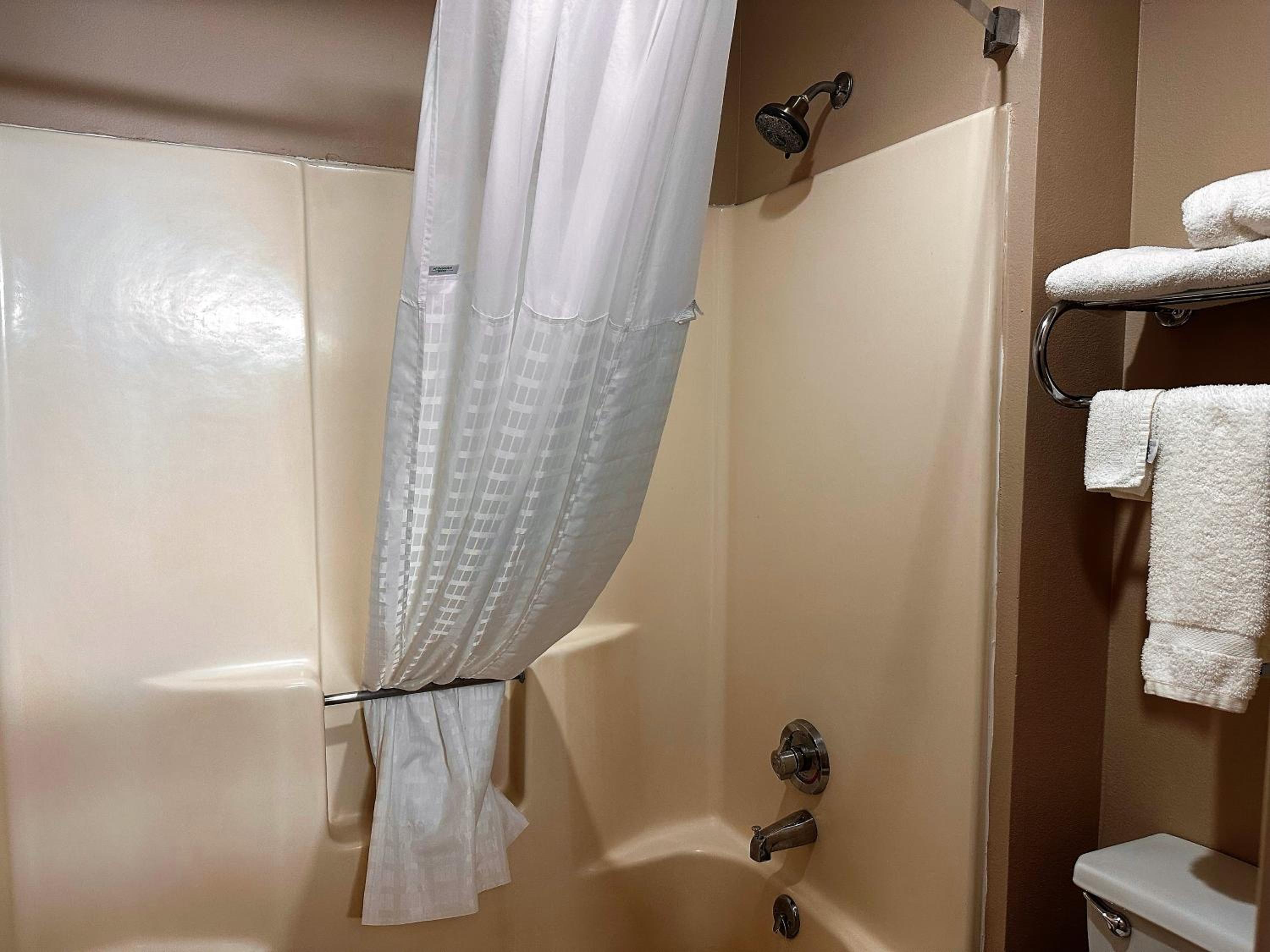 King Room - Non-Smoking - Photo 3