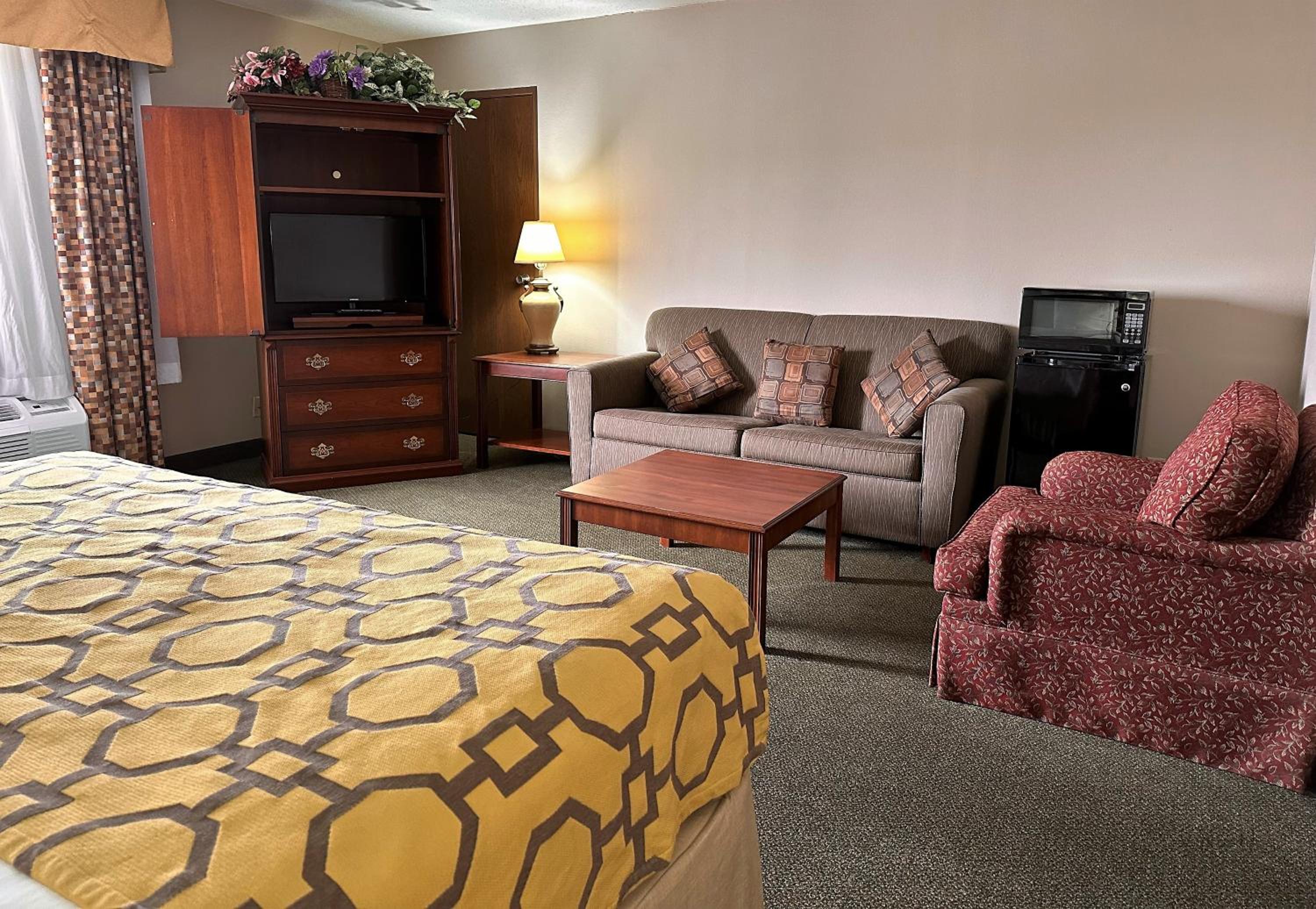 King Studio Suite - Non-Smoking - Photo 1