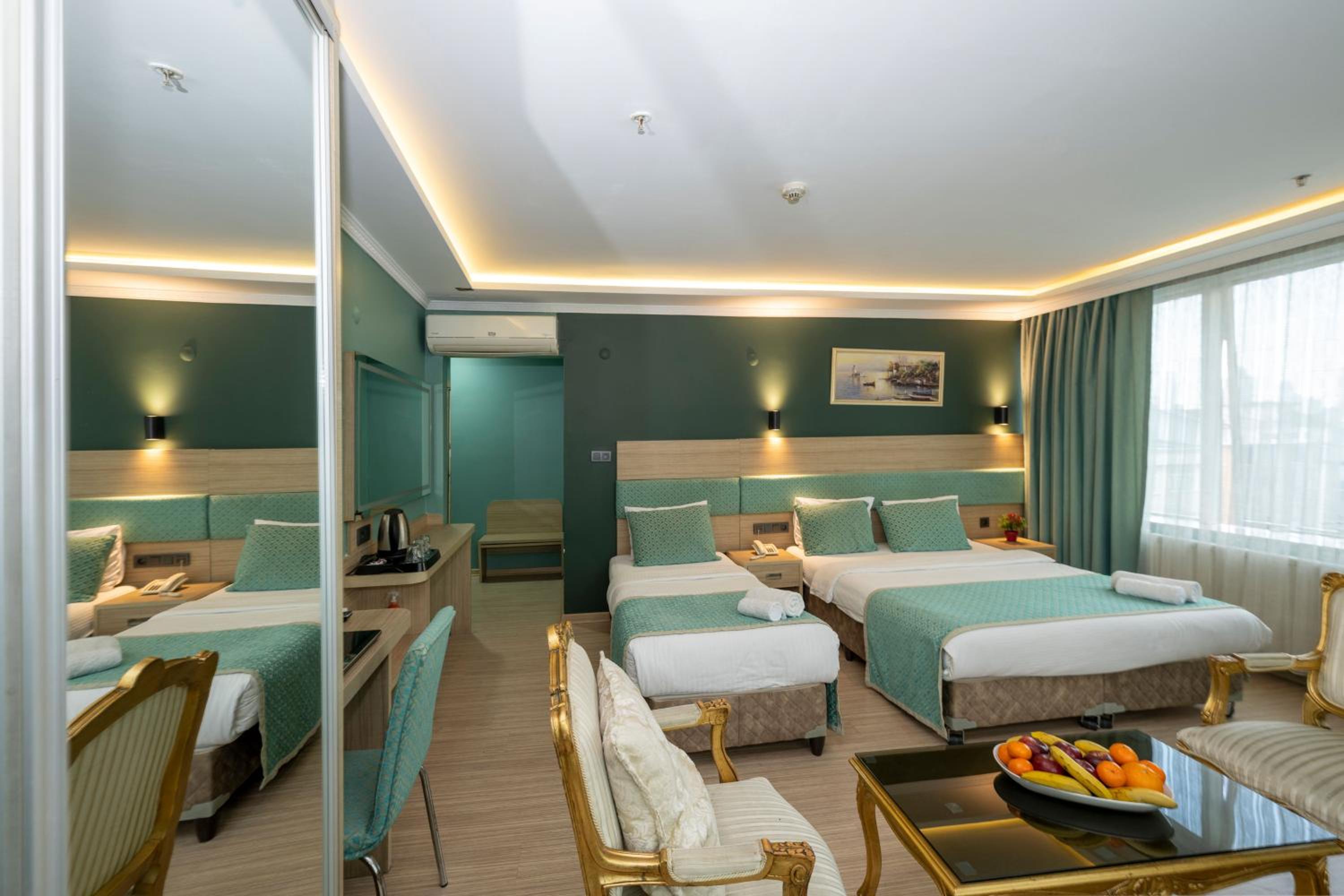 Deluxe Double or Twin Room with Spa Bath photo 1