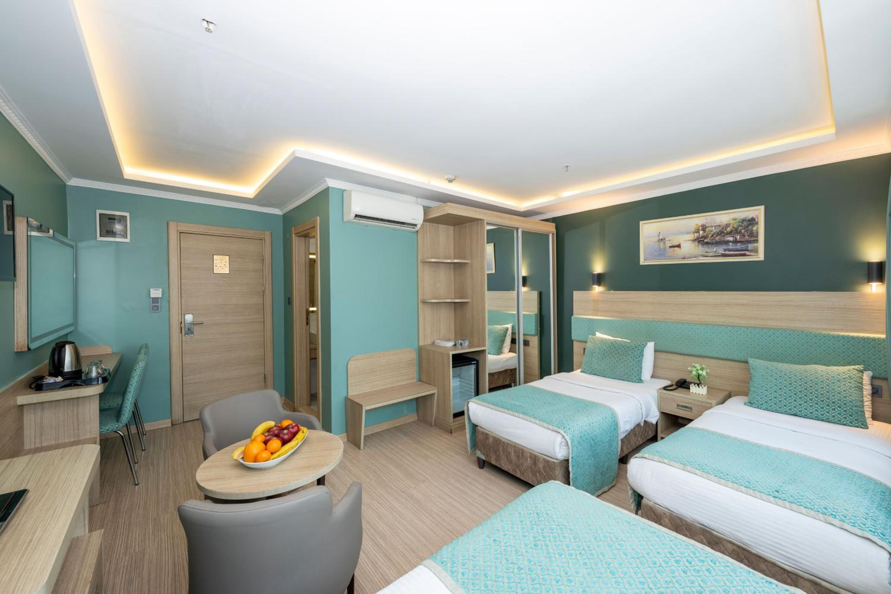 Triple Room
