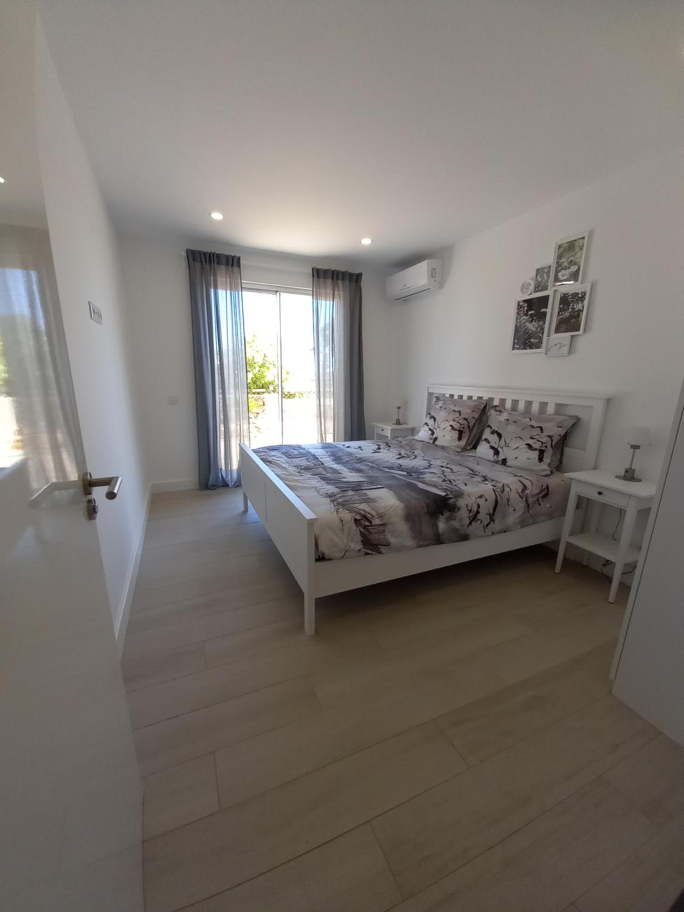 Two-Bedroom House photo 3