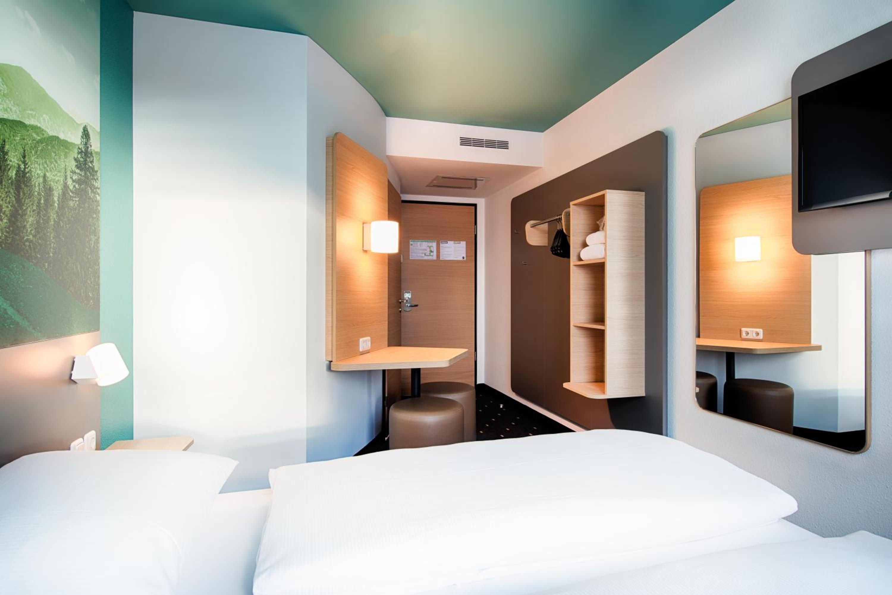 Double Room - Photo 5