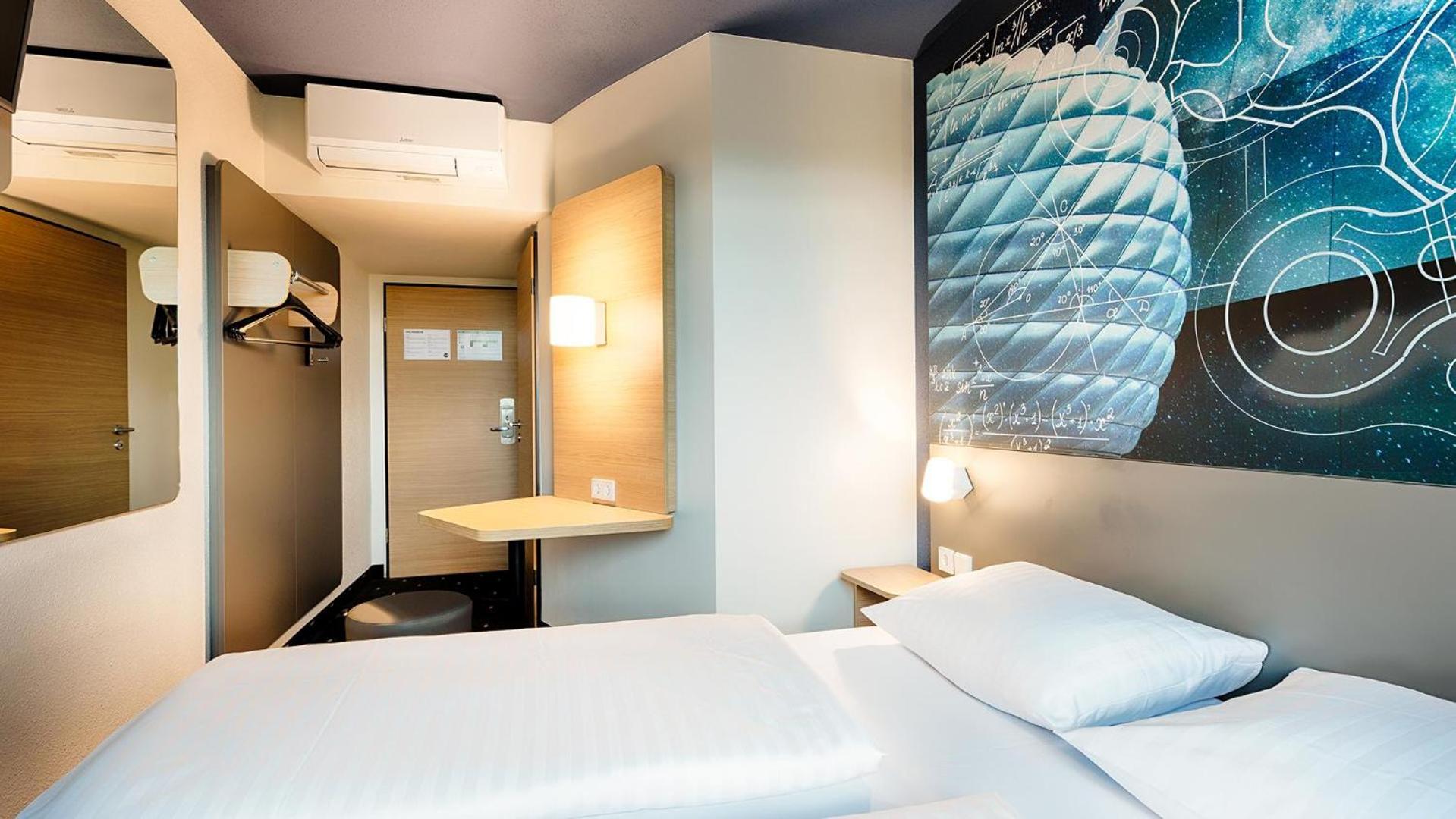 Standard Double Room - Photo 1