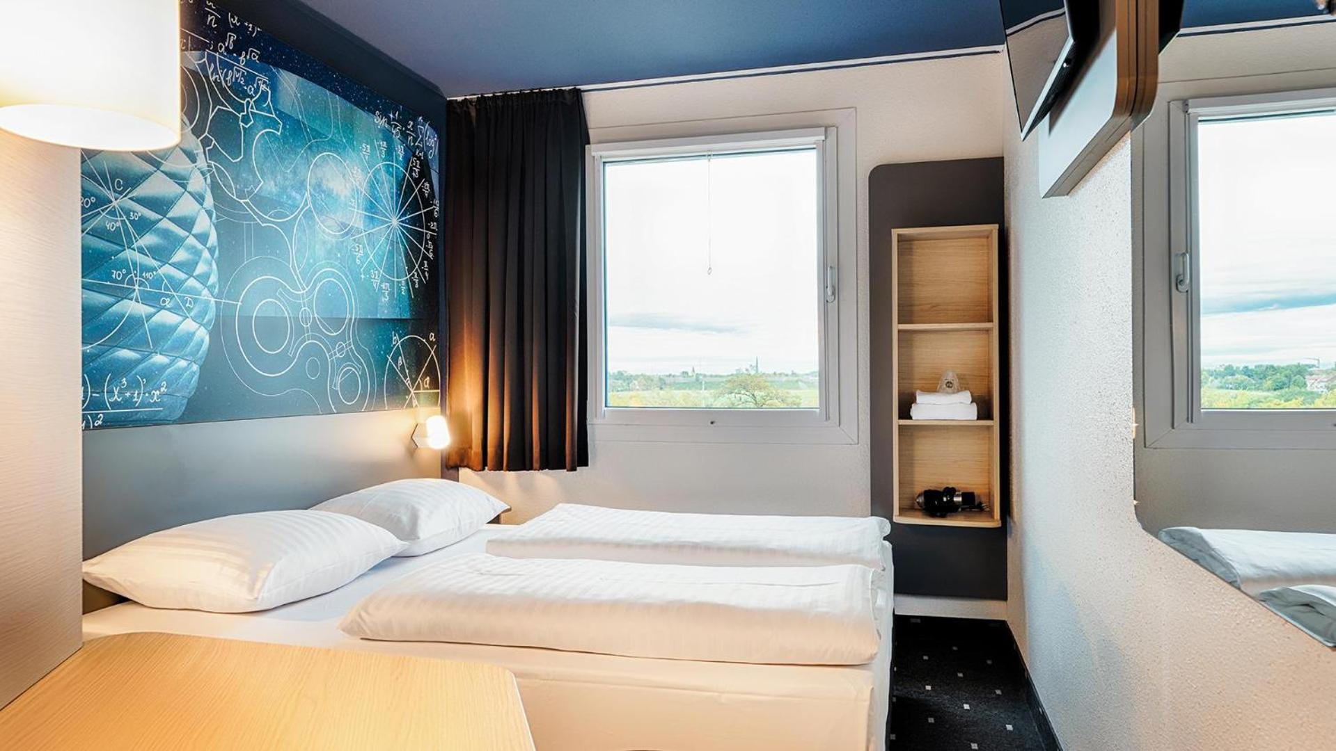 Standard Double Room - Photo 5