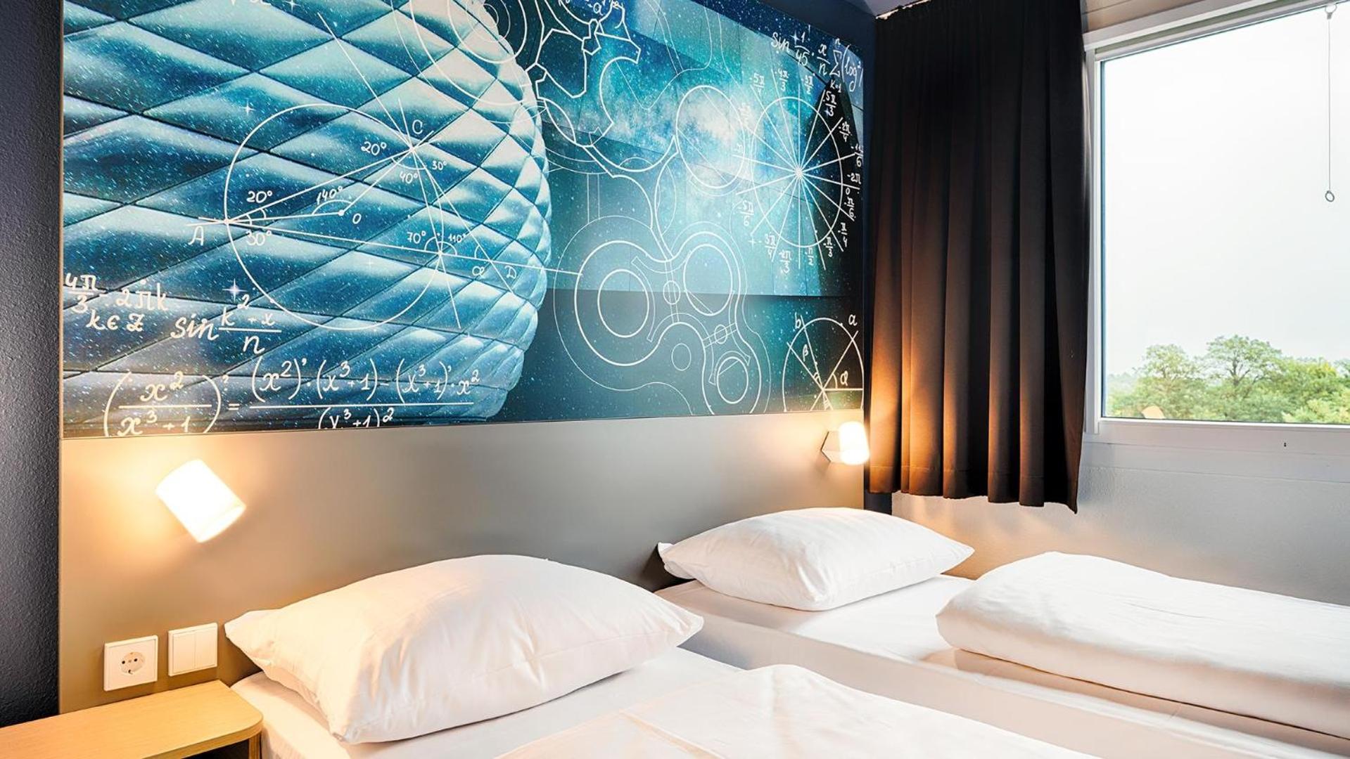 Twin Room - Photo 1