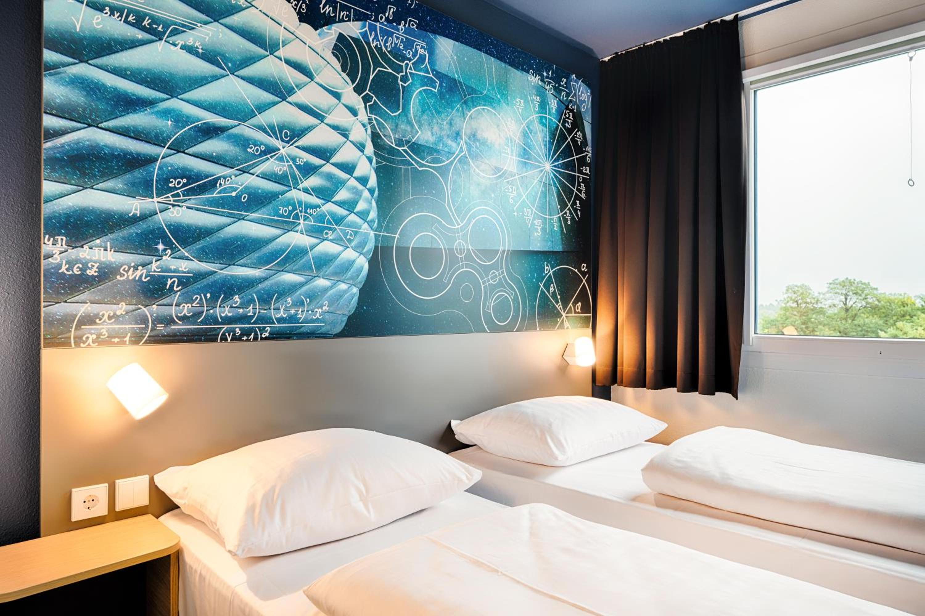 Twin Room - Photo 4
