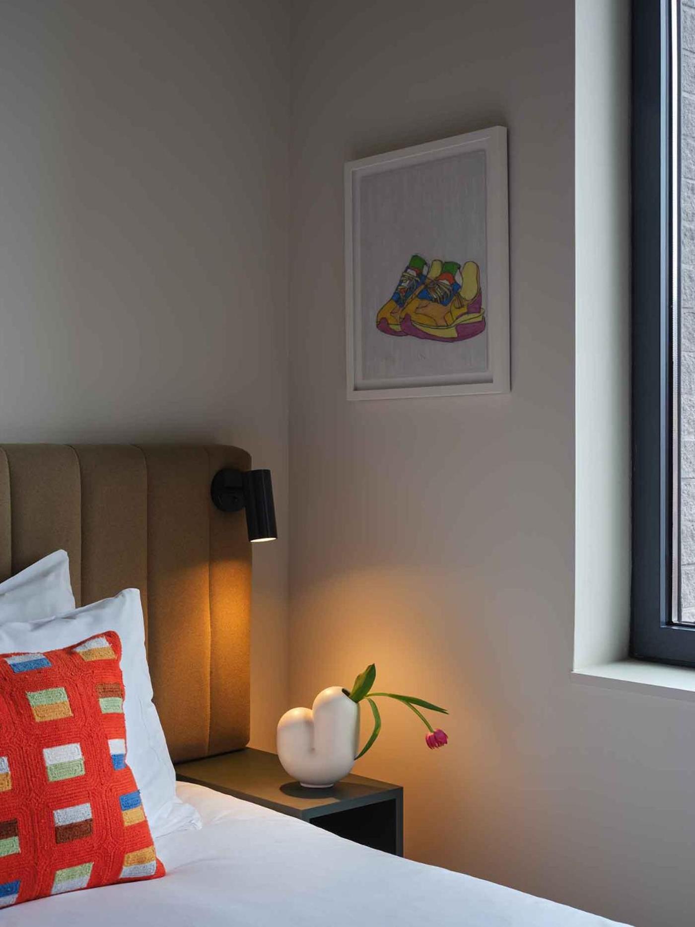 Niche Queen Room photo 2