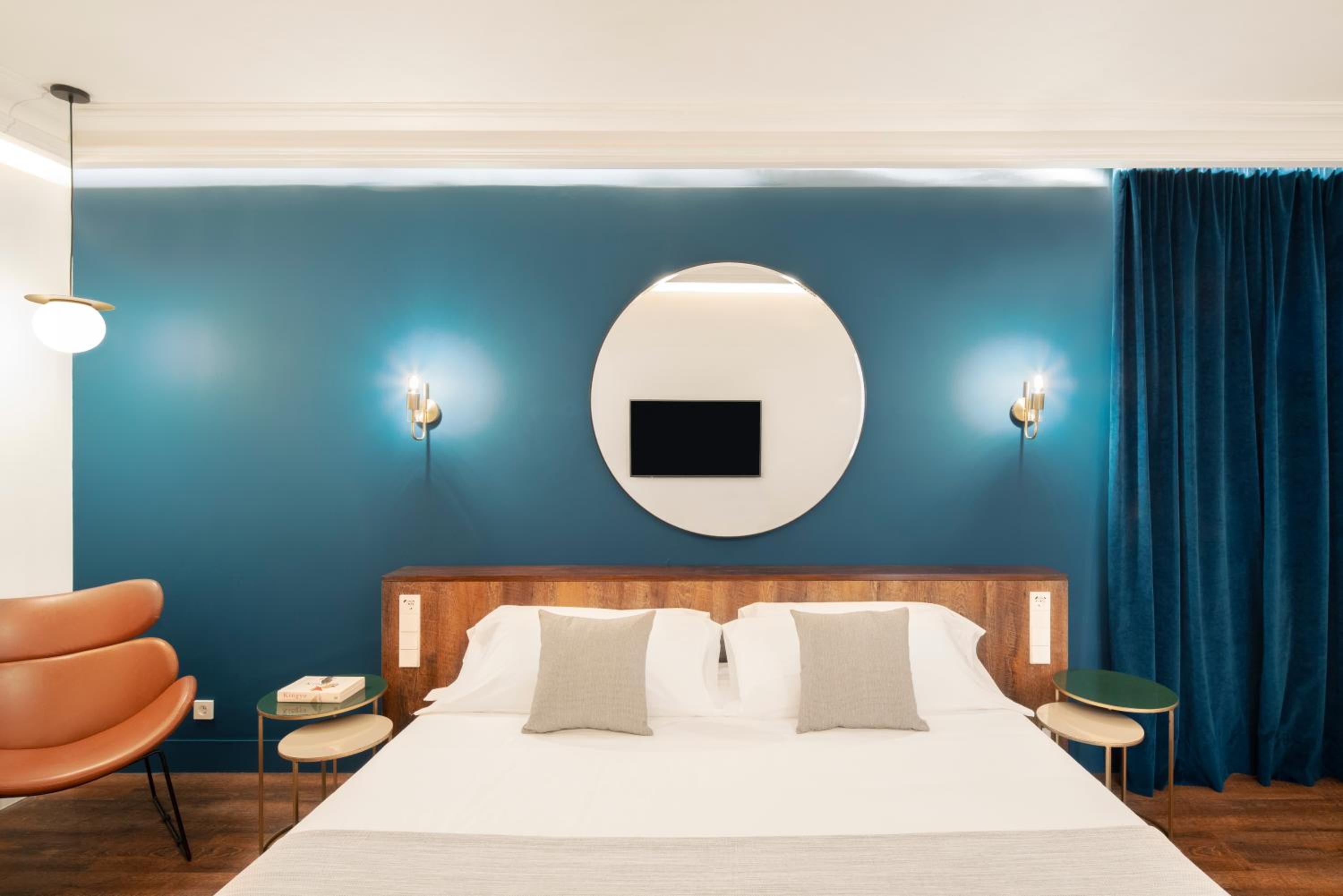 Executive King Suite with Free Parking photo 2