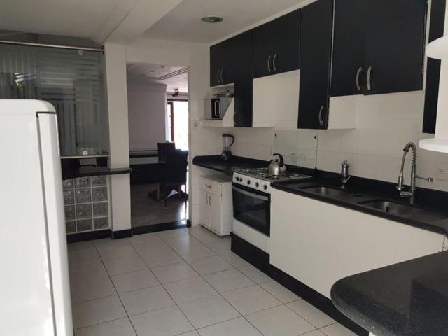 Suite - Photo 3