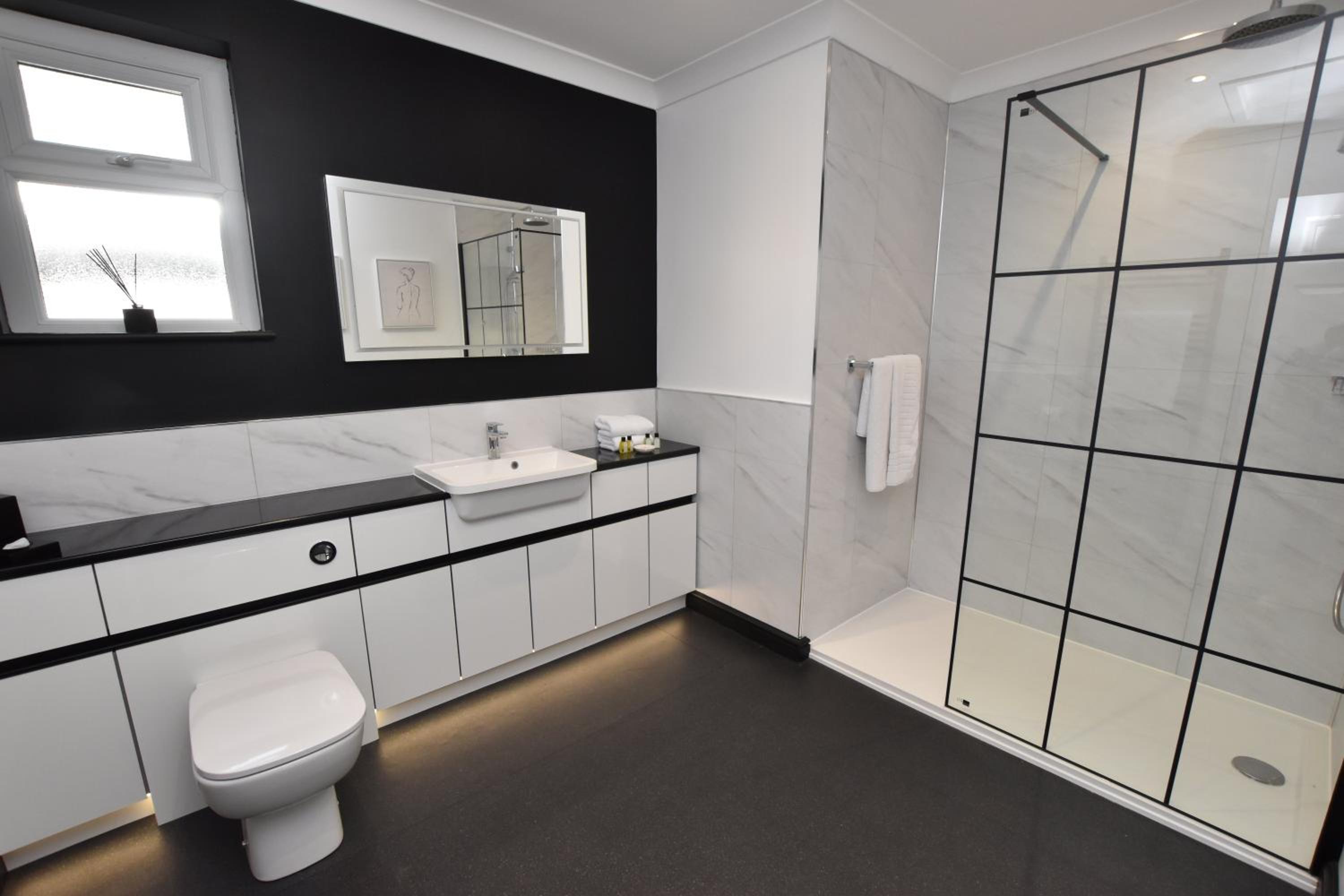 Large Double Room photo 2