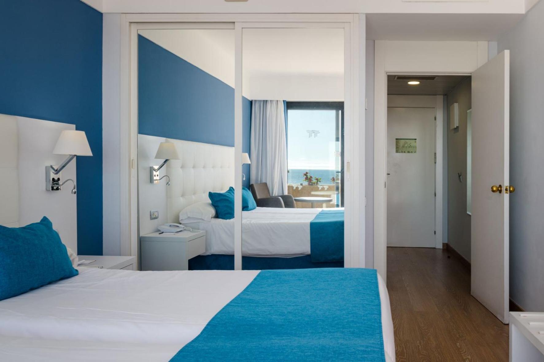 Superior Double Room with Sea View (2 Adults)