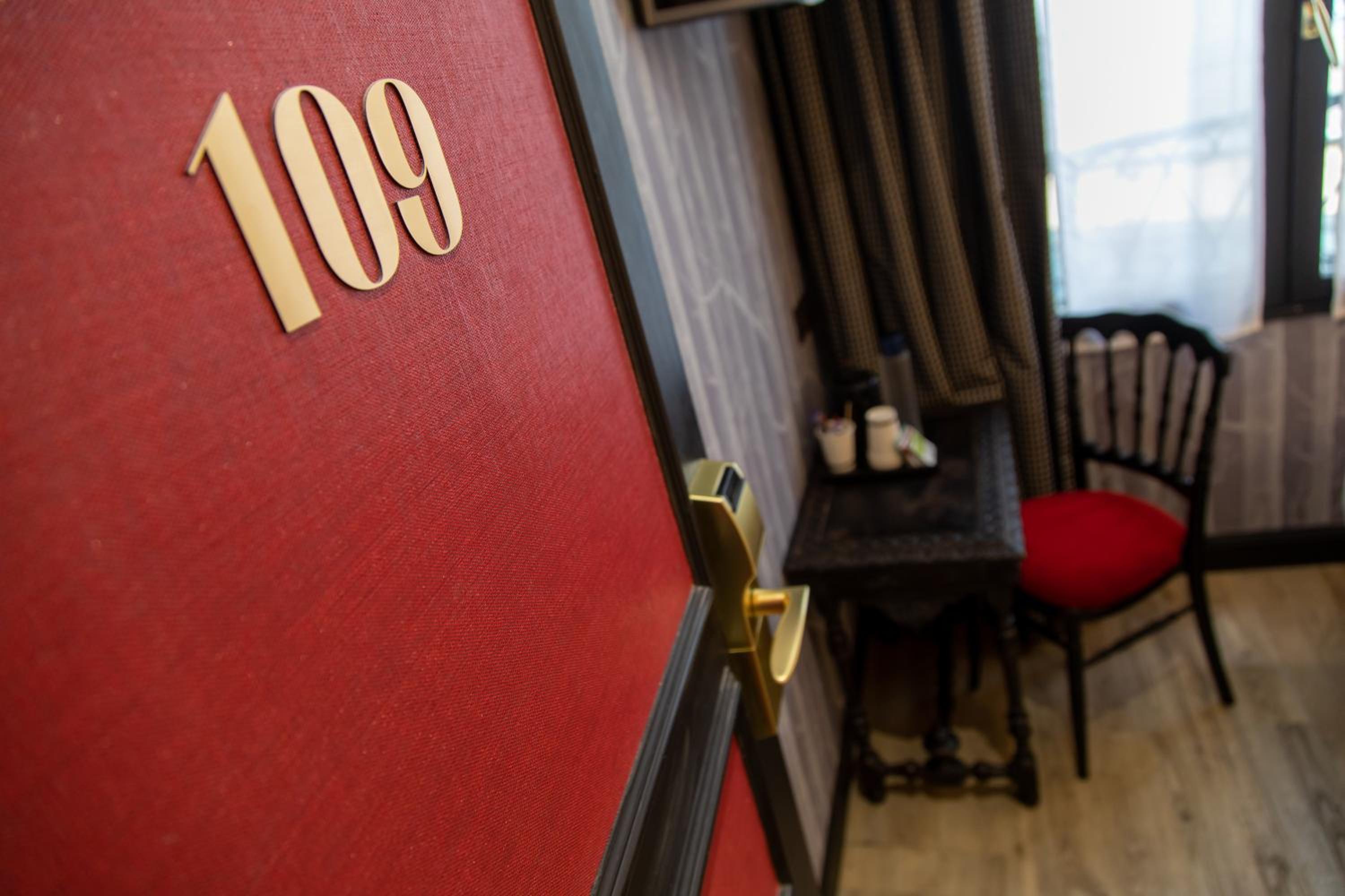 Classic Single Room
