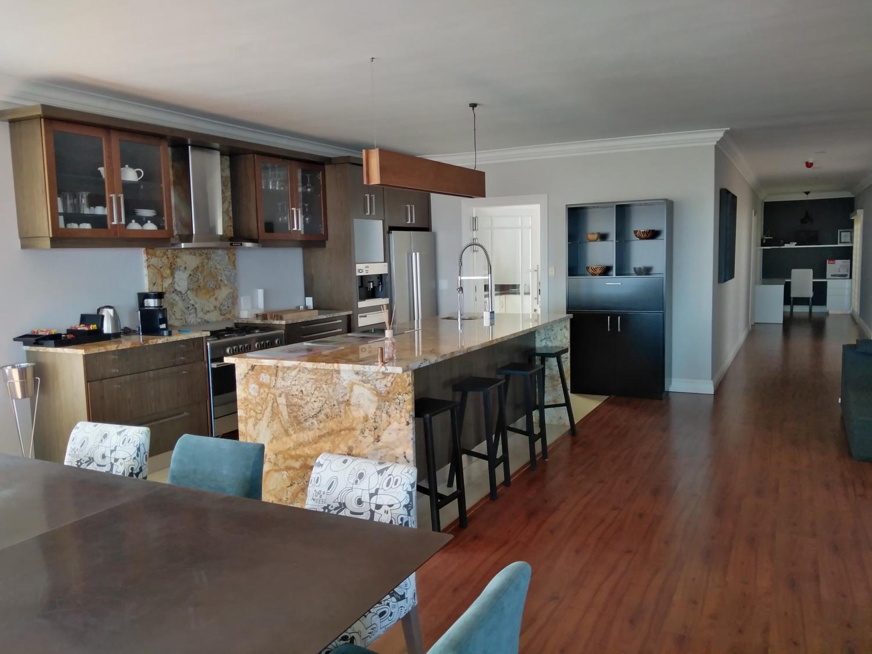 Superior Penthouse photo 3