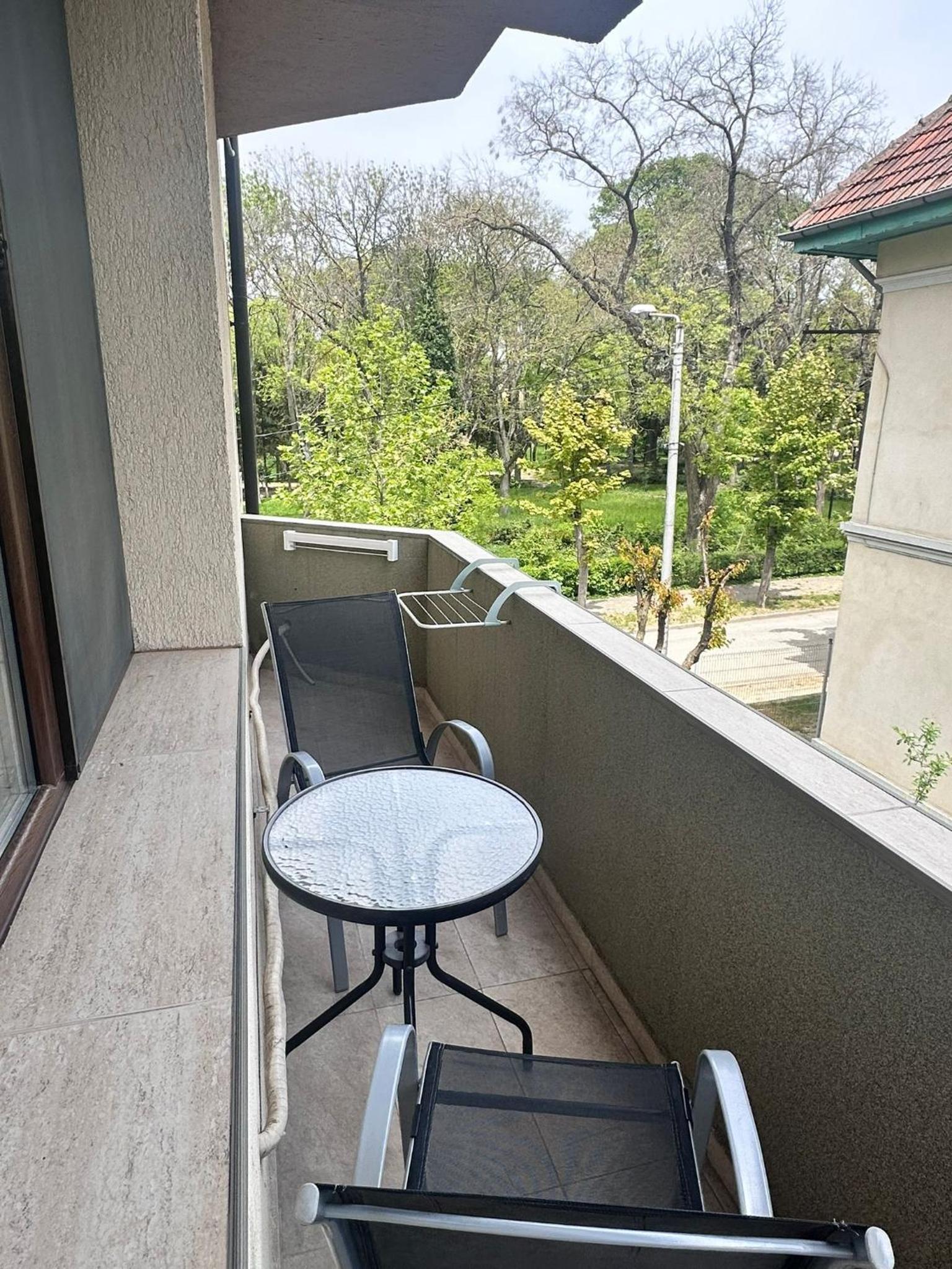 Standard Triple Room - Photo 15