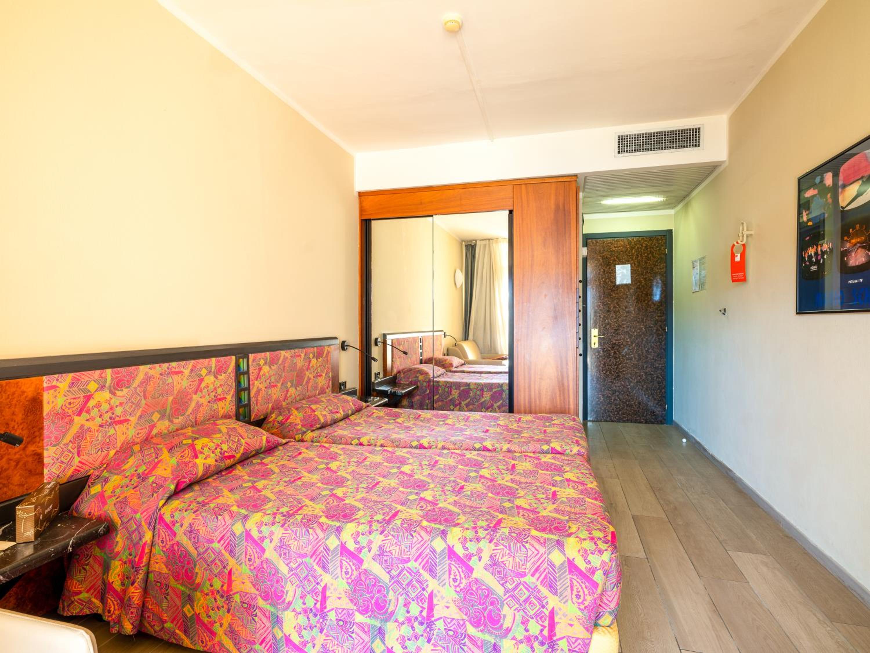Double or Twin Room - Annex - Photo 8