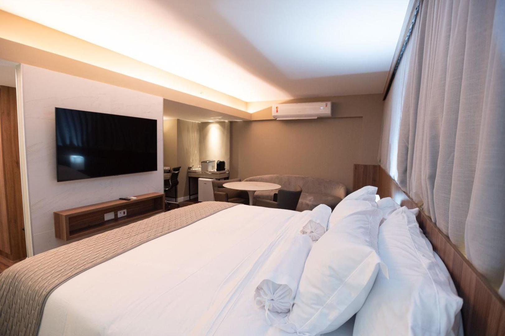 Double Premium Suite with King Bed