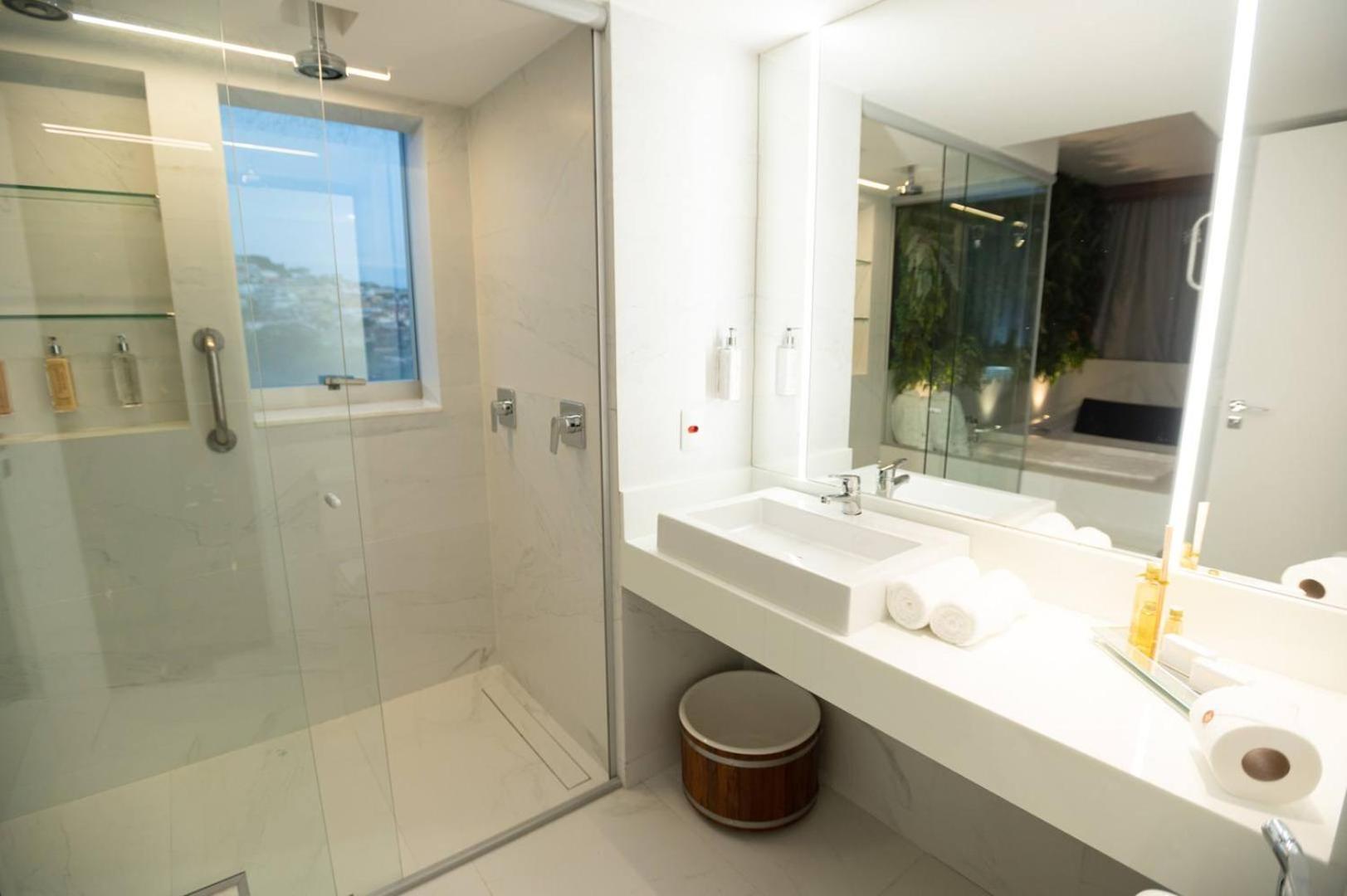 Double Premium Suite with King Bed