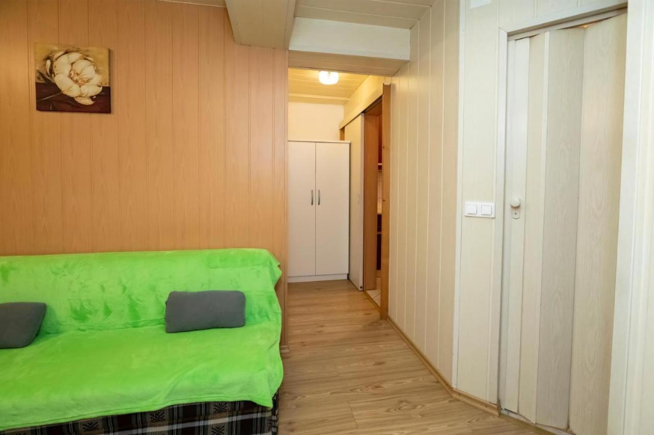 Studio With Sofa Bed photo 3