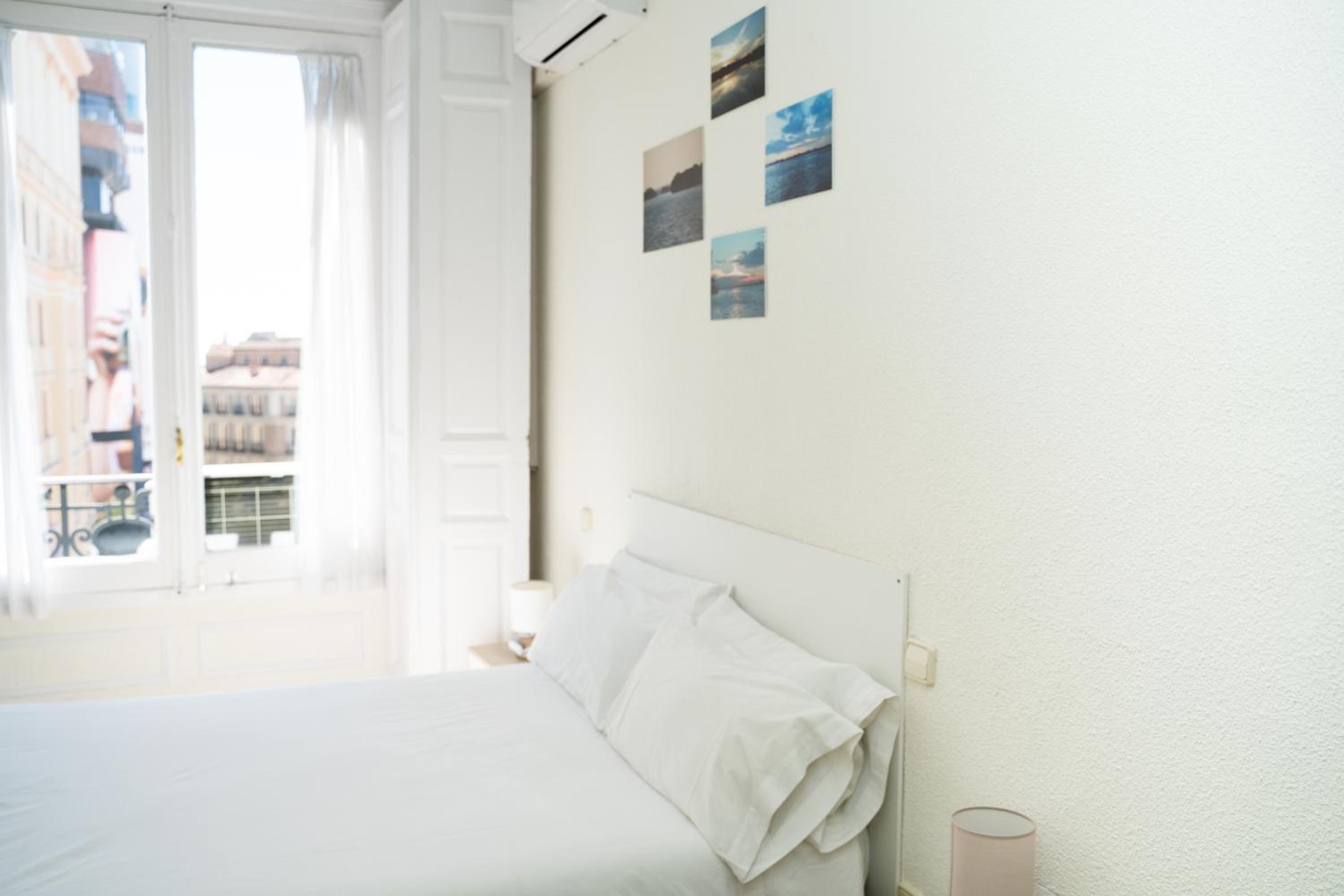 Double Room with Extra Bed - Photo 12