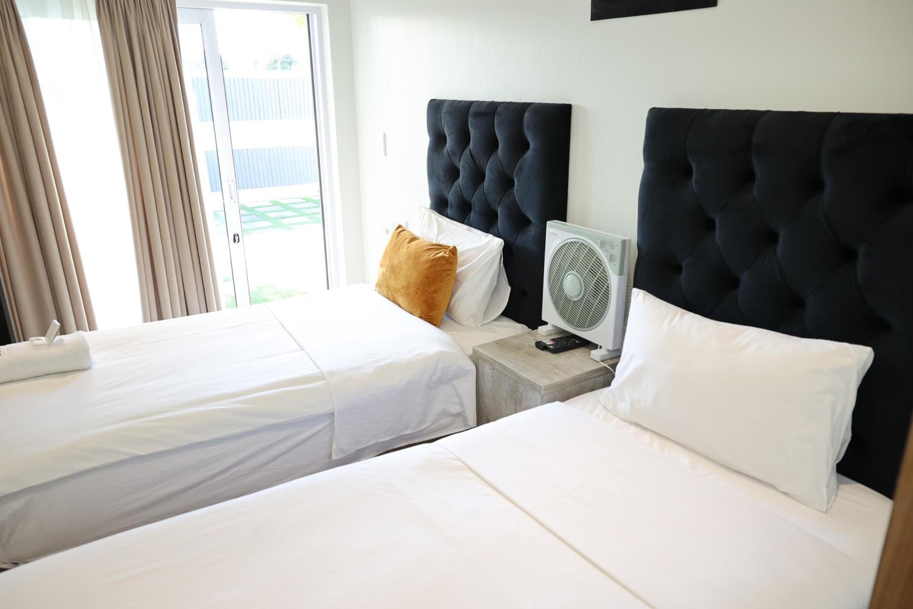 Standard Double Room - Photo 3