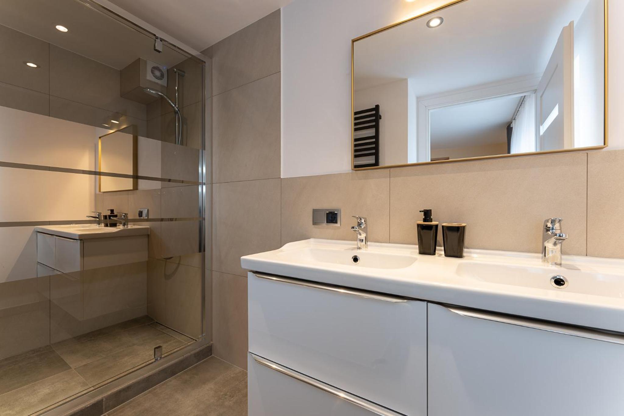 Two-Bedroom Apartment - Photo 8