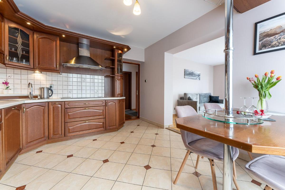 One-Bedroom Apartment - Photo 7
