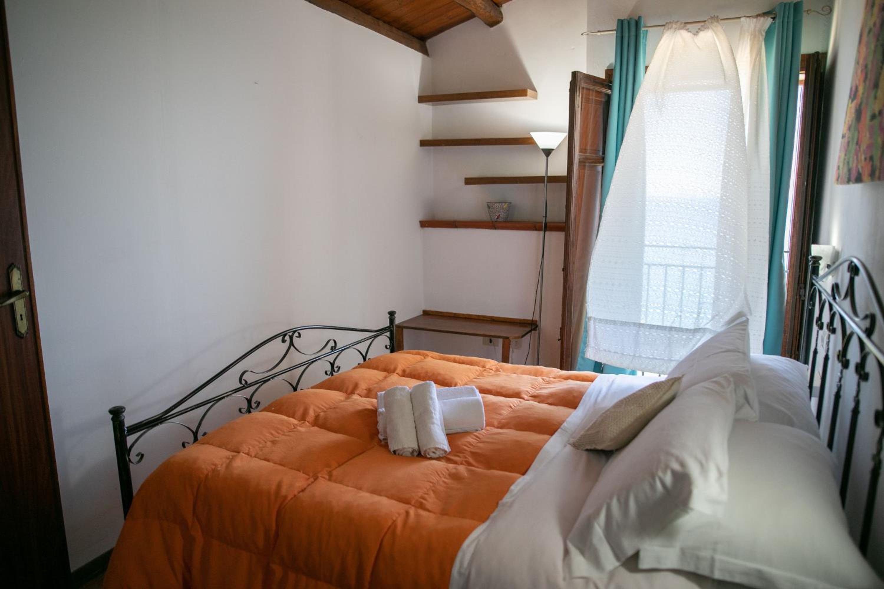 Two-Bedroom Apartment with Terrace and Sea View - Attic photo 1
