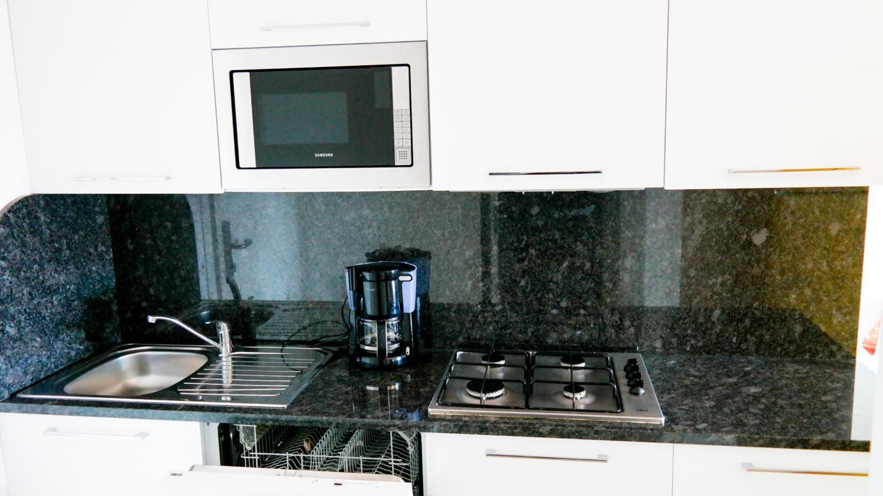 Economy Apartment - Photo 4