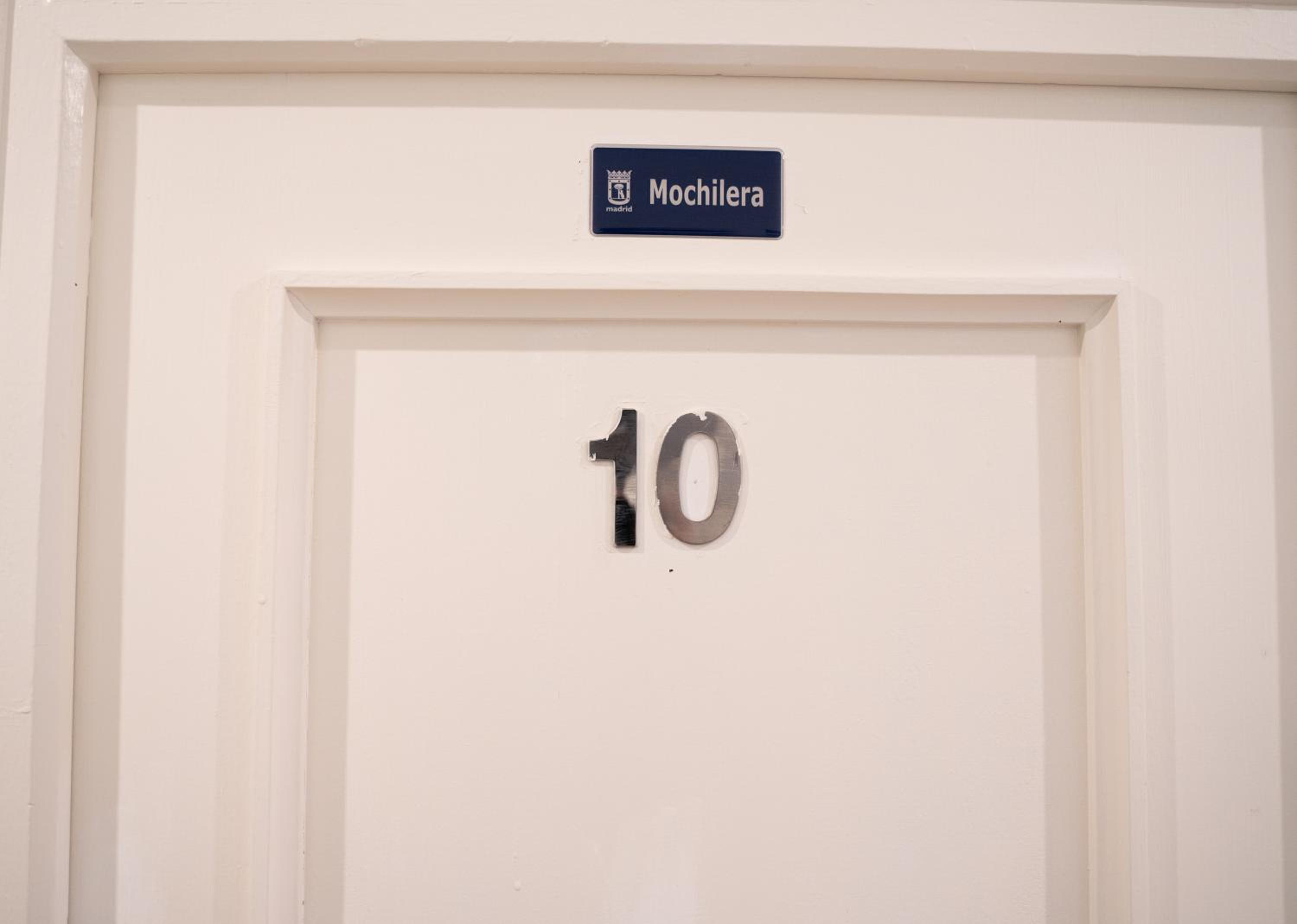 Twin Room - Photo 7