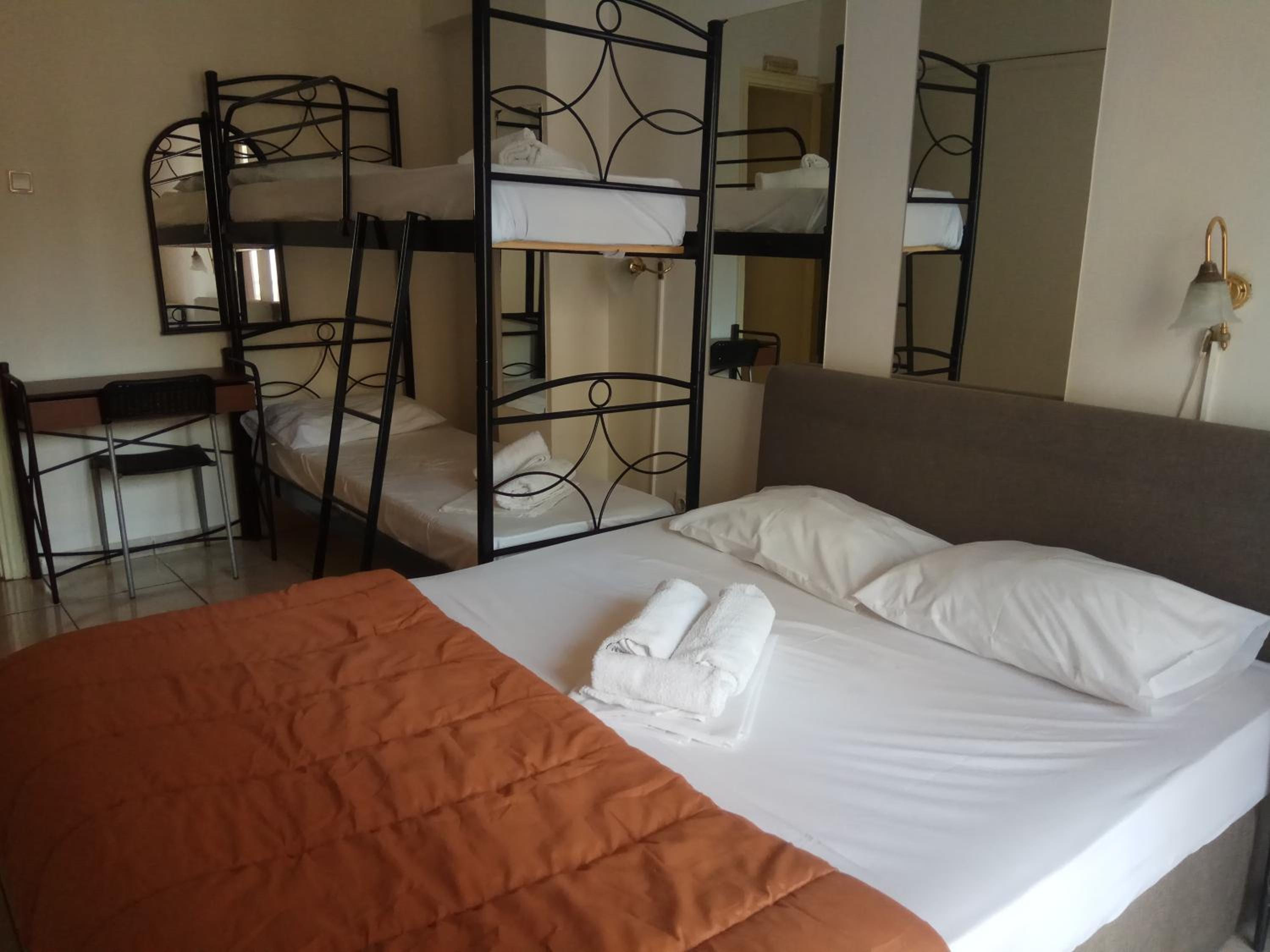 Quadruple Room photo 2