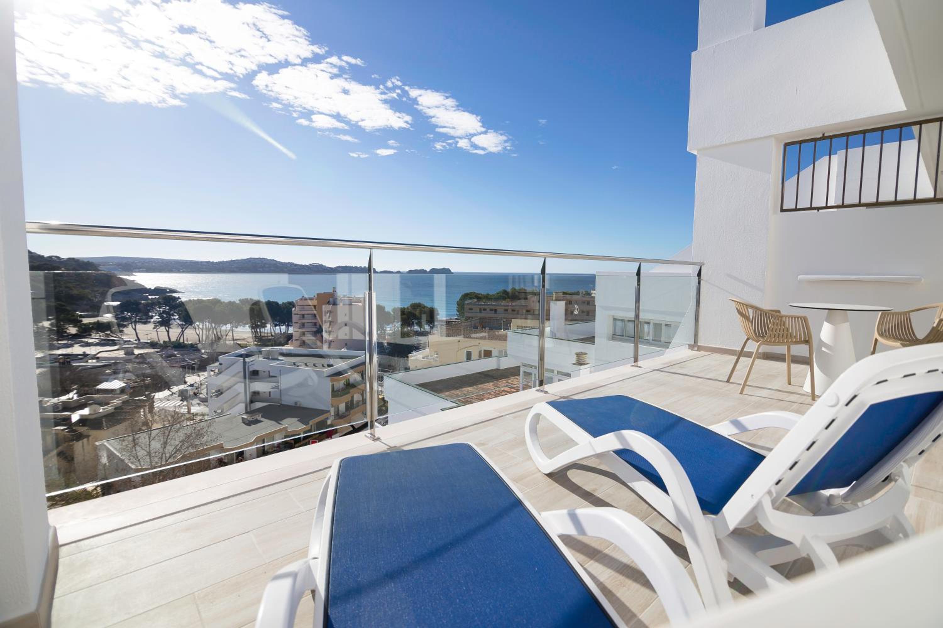 Superior Apartment with Sea View