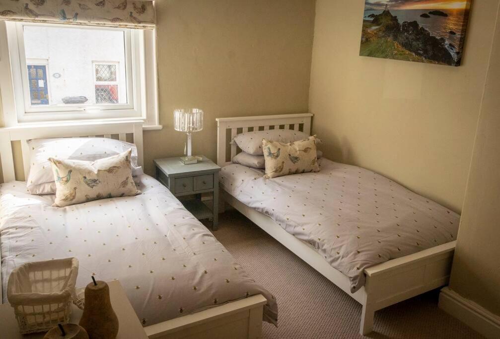 Two-Bedroom House photo 3