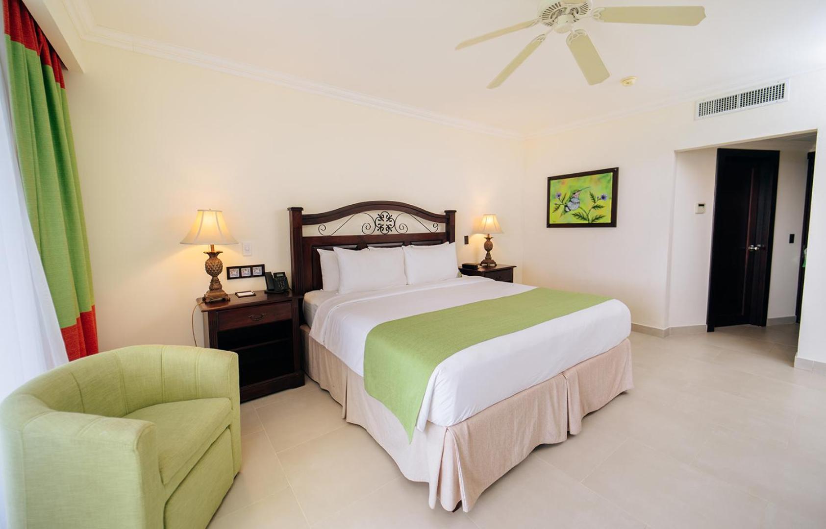 Premium Double Room - Photo 6